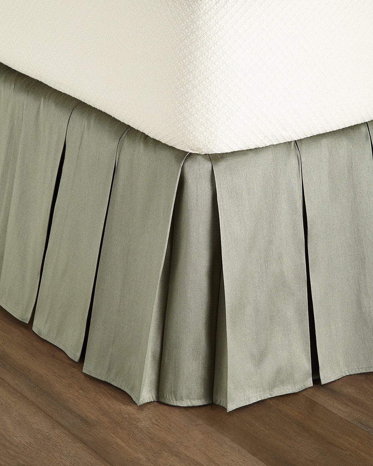 Image Dian Austin Couture Home Queen/King Le Plaza Solid-Color Dust Skirt
