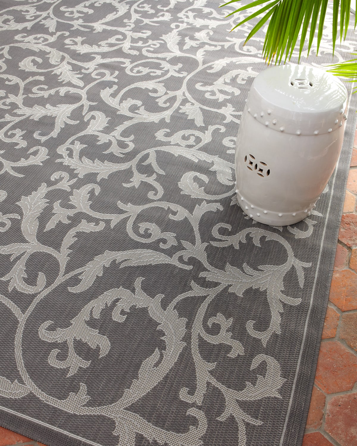 Trellis Work Indoor/Outdoor Rug, 8' x 11'