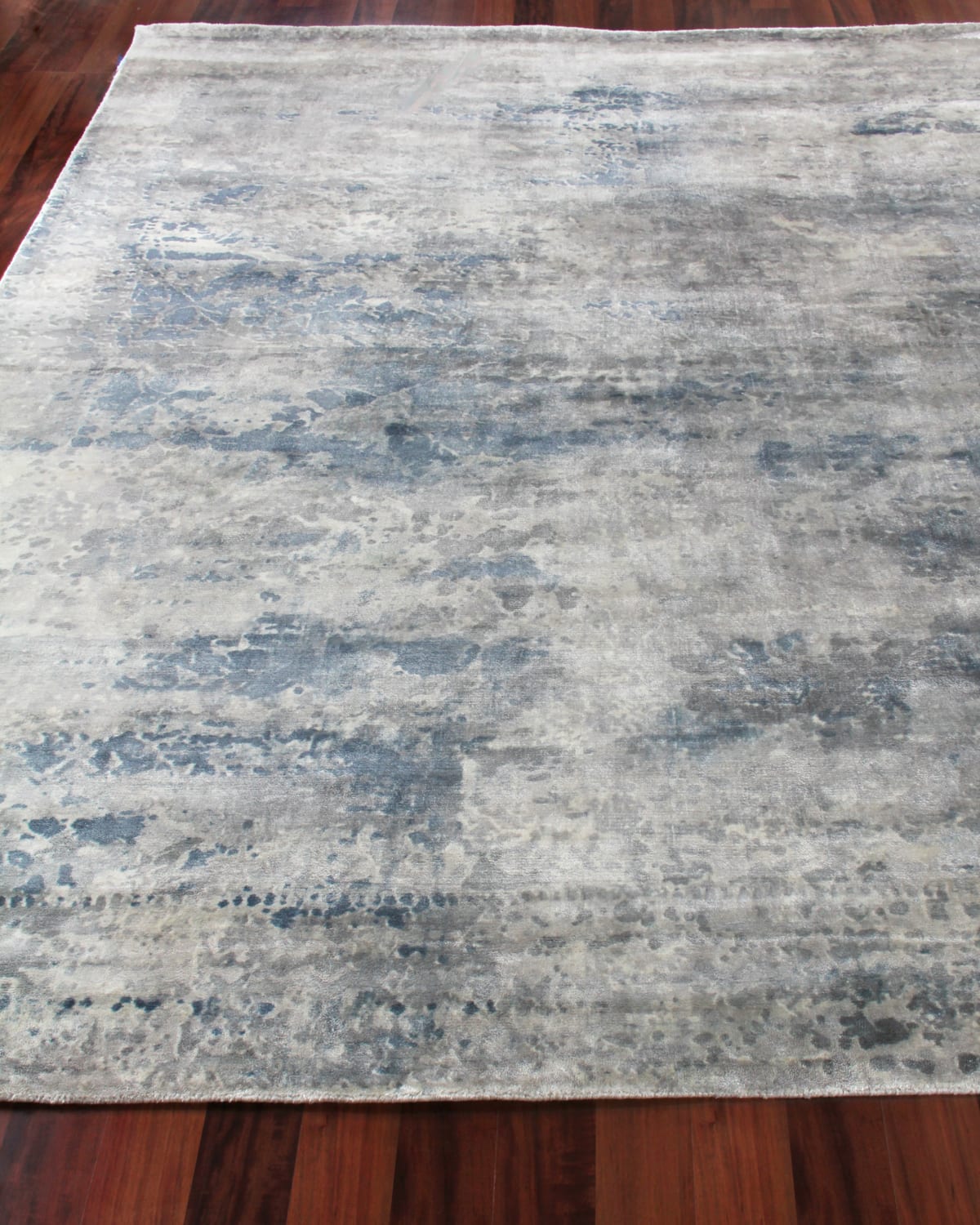 Yinlo Hand-Knotted Rug, 10' x 14'