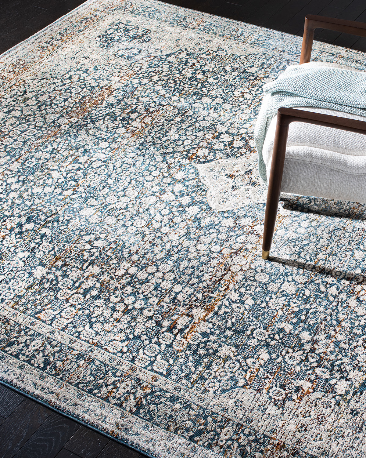 Fleur Power-Loomed Runner, 2' x 10'