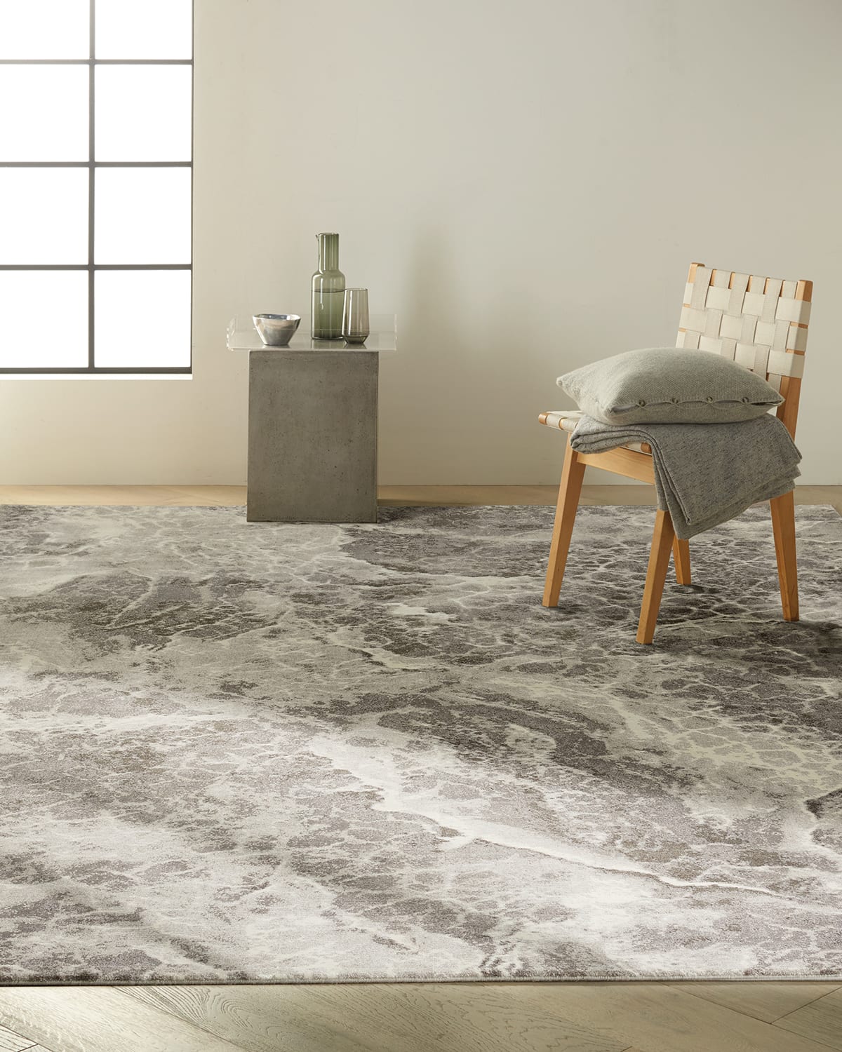 Gradient Hand-Loomed Rug 5'x8'