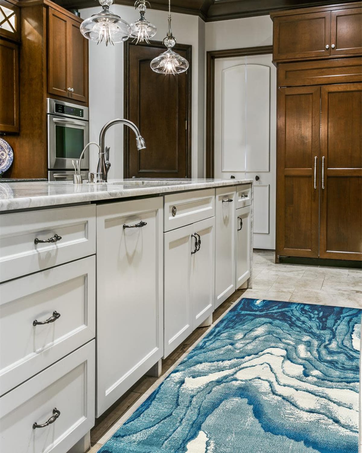 Omari Contemporary Watercolor Runner, 2' x 7'