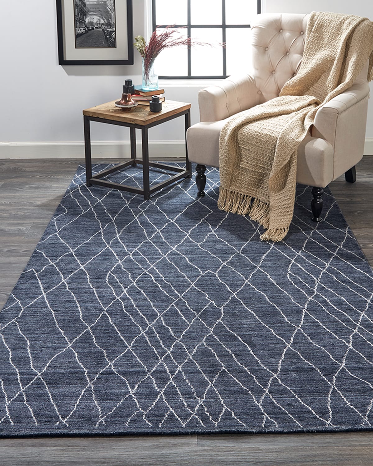 Miska Modern Minimalist Line Work Rug, 2' x 3'