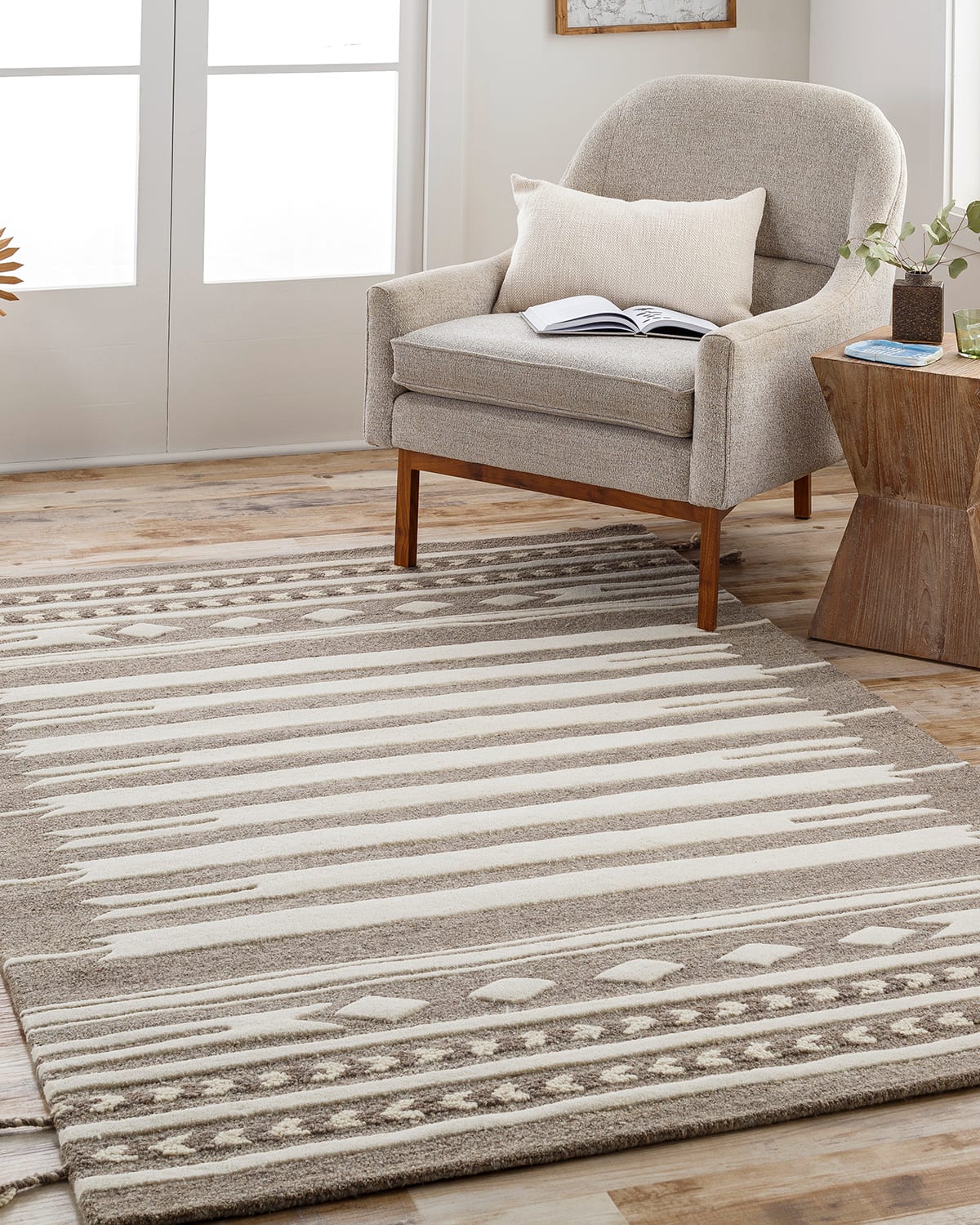 Ellis Hand-Tufted Rug, 8' x 10'