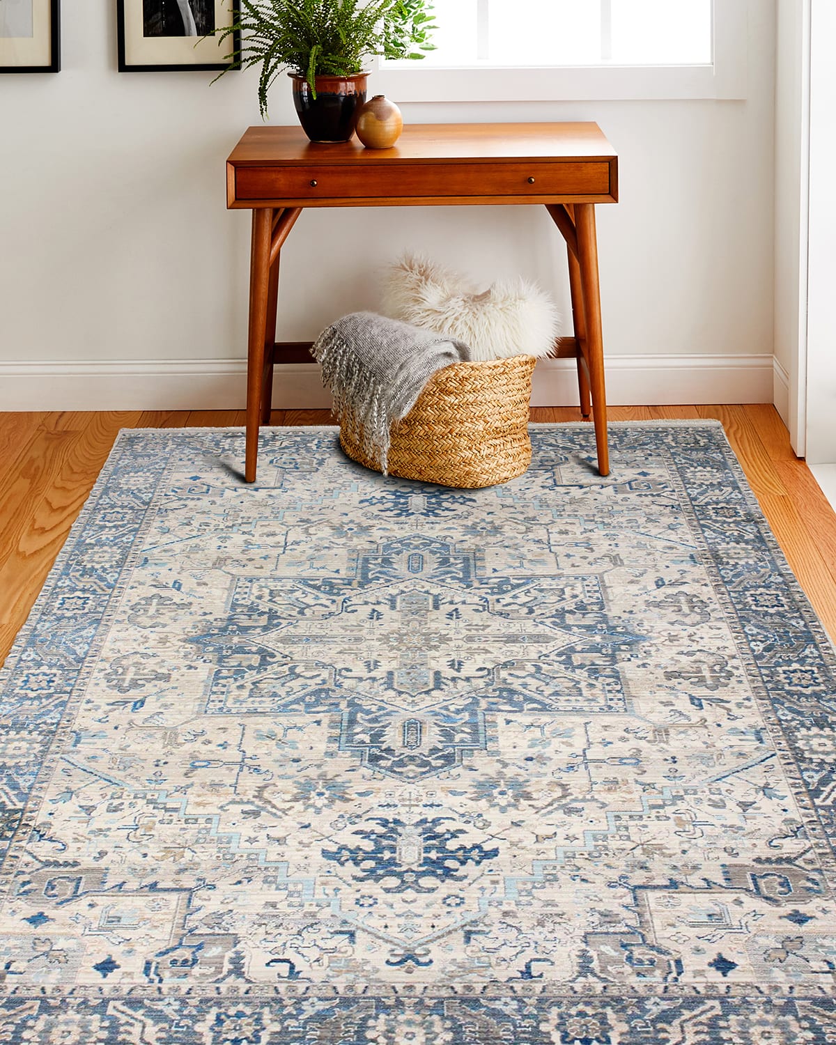 Carlotta Power-Loomed Rug, 9' x 12'