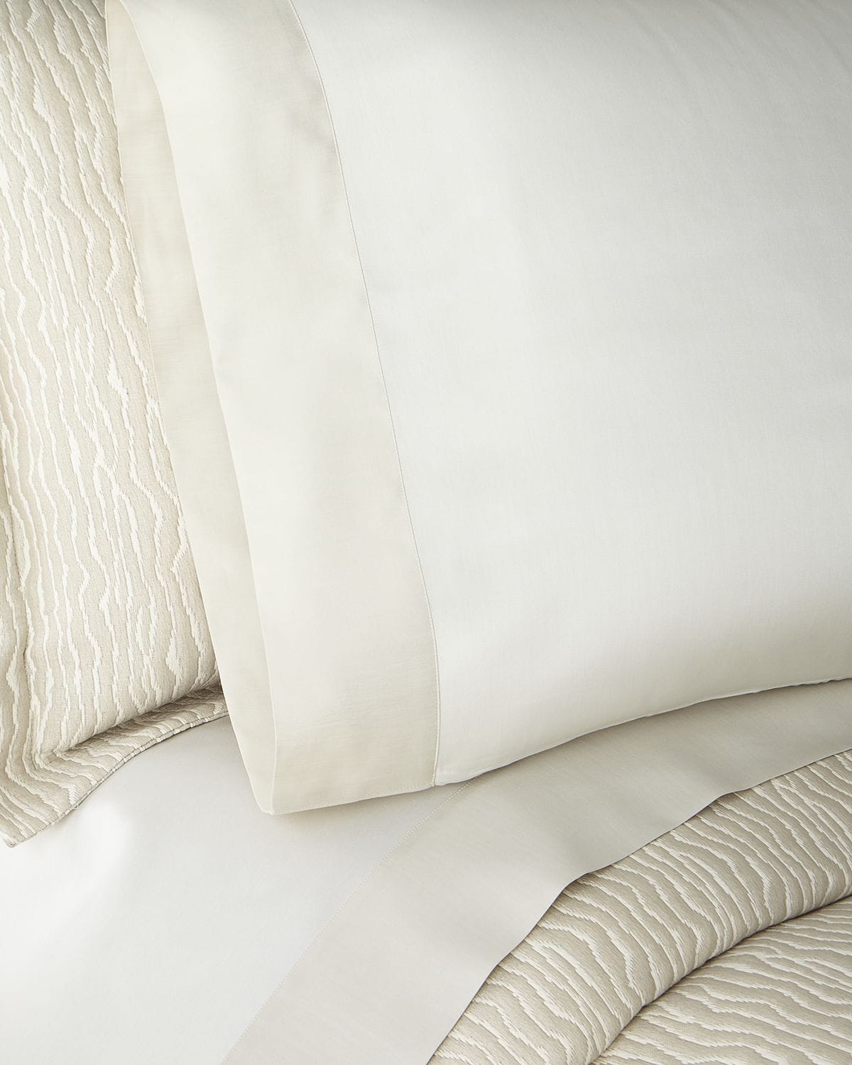 Image Sferra Larro Sateen Standard Pillowcase Pair
