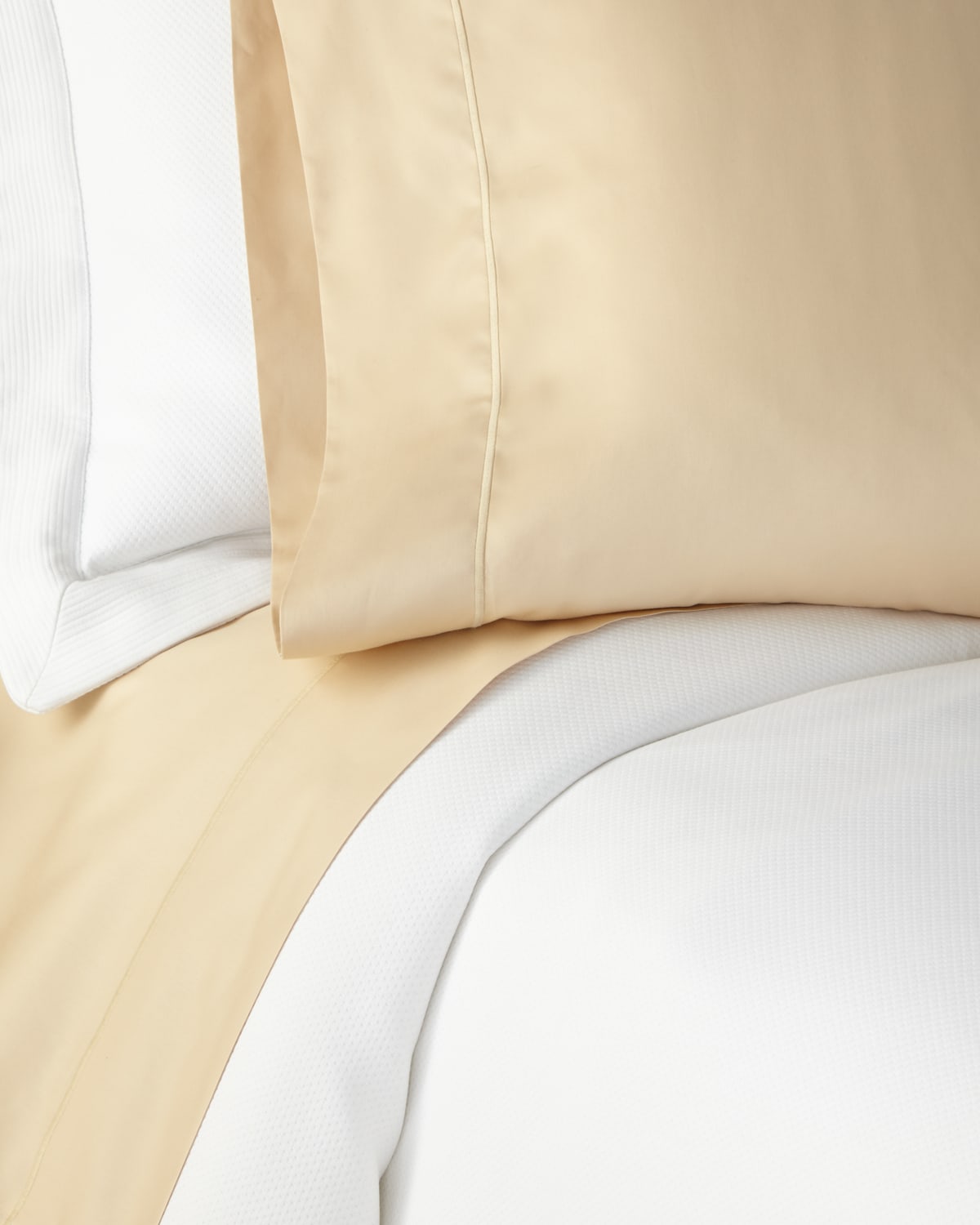Image Peacock Alley Full Soprano 420 Thread Count Fitted Sheet