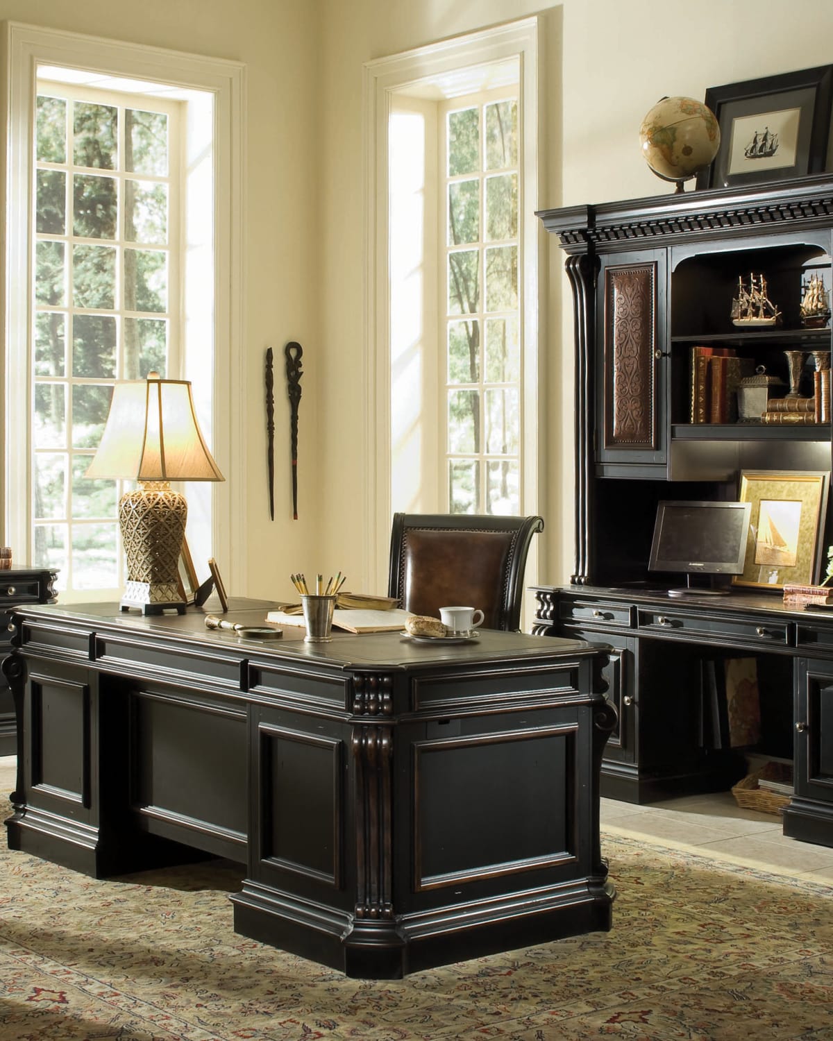 Image Hooker Furniture Sullivan Hutch