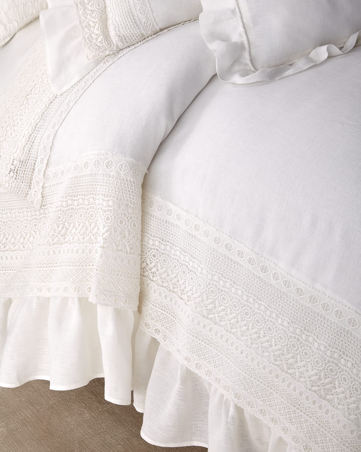 Image Amity Home Bellamy Duvet, Queen