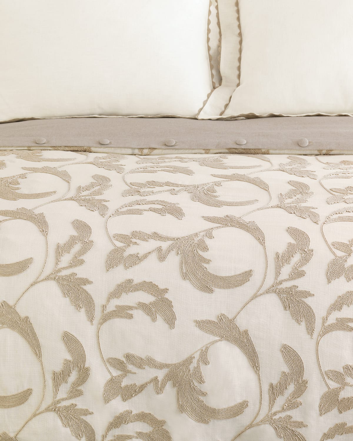 Image Eastern Accents Bramble Oversized Queen Duvet