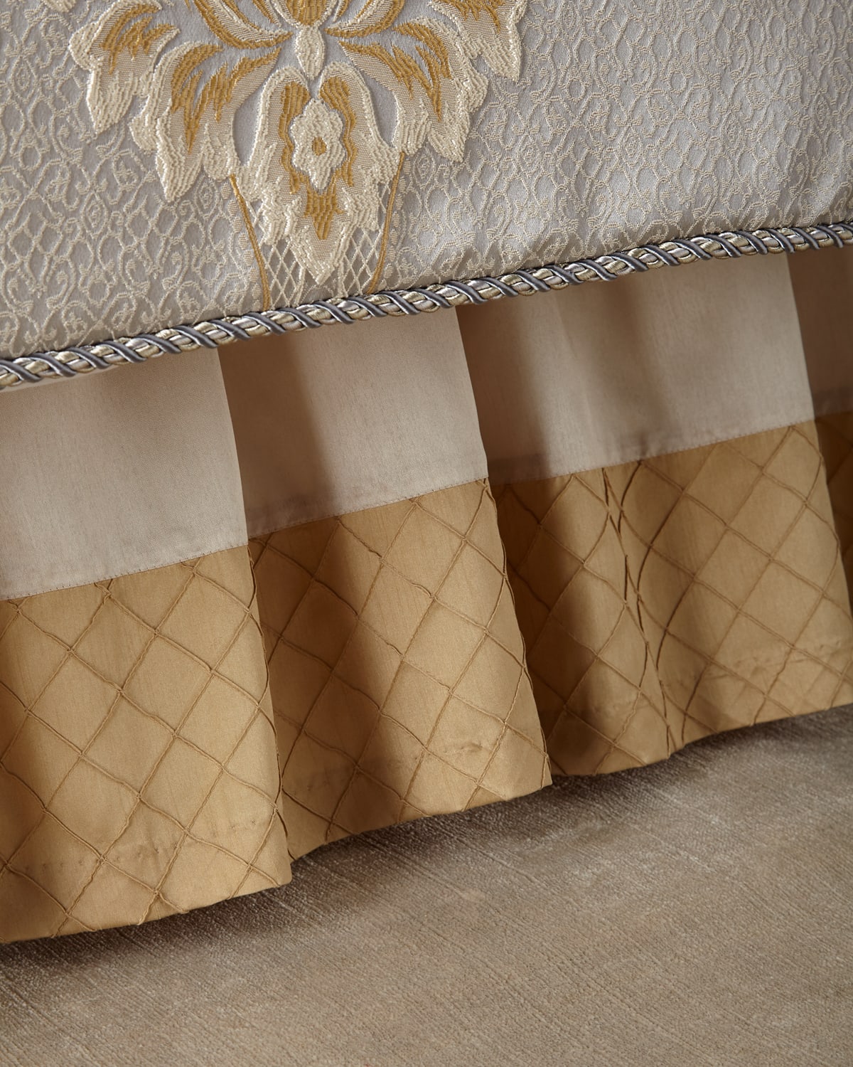Image Austin Horn Collection Valencia Banded Dust Skirt, Queen