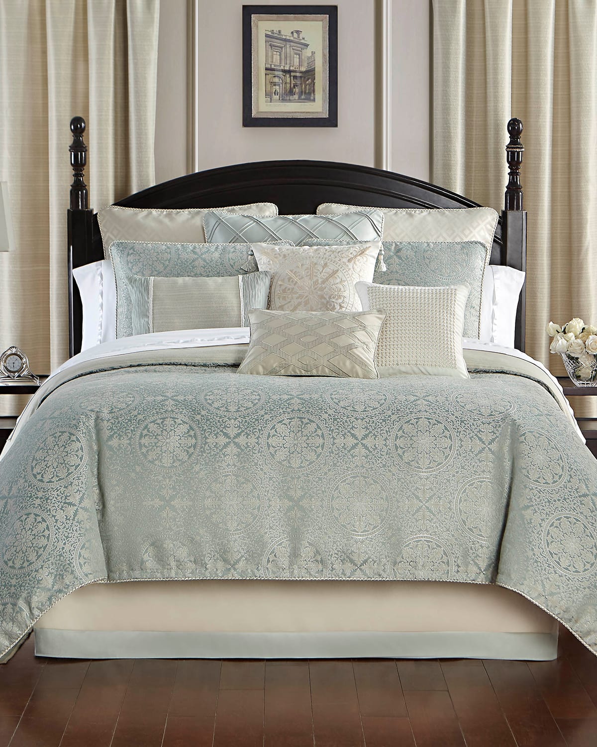 Image Waterford Daphne Reversible 4-Piece Queen Comforter Set