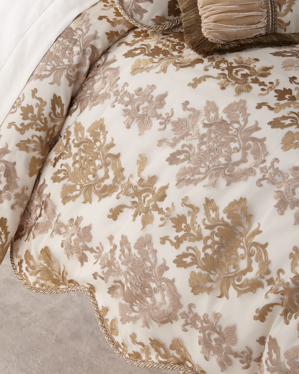 Image Sweet Dreams Isadora Embroidered Damask Queen Duvet