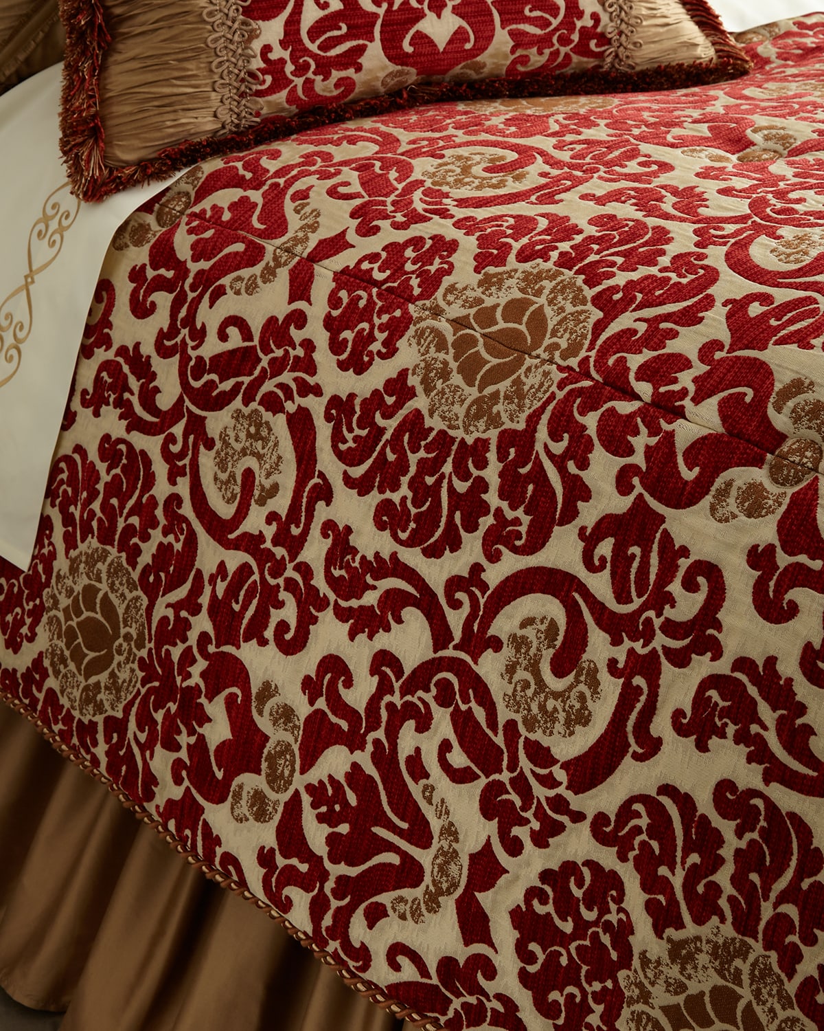 Image Austin Horn Collection Arabesque King Comforter