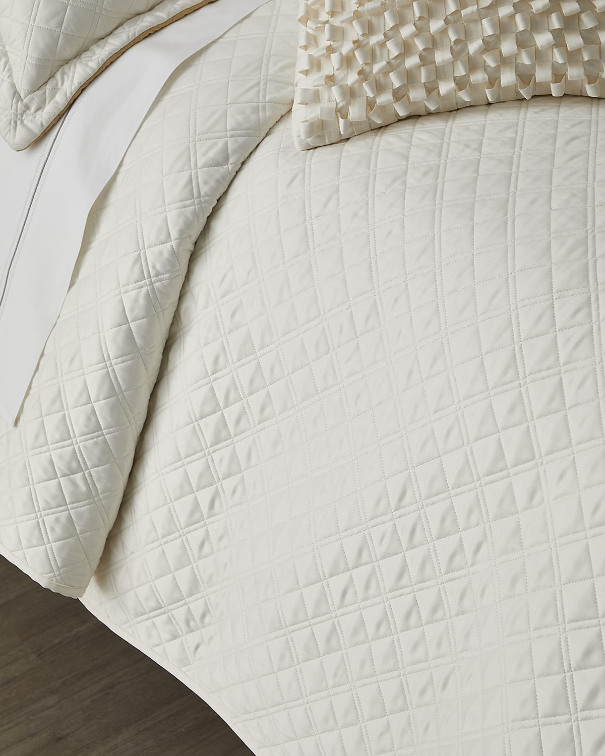 Image Lili Alessandra King Reversible Quilted Coverlet