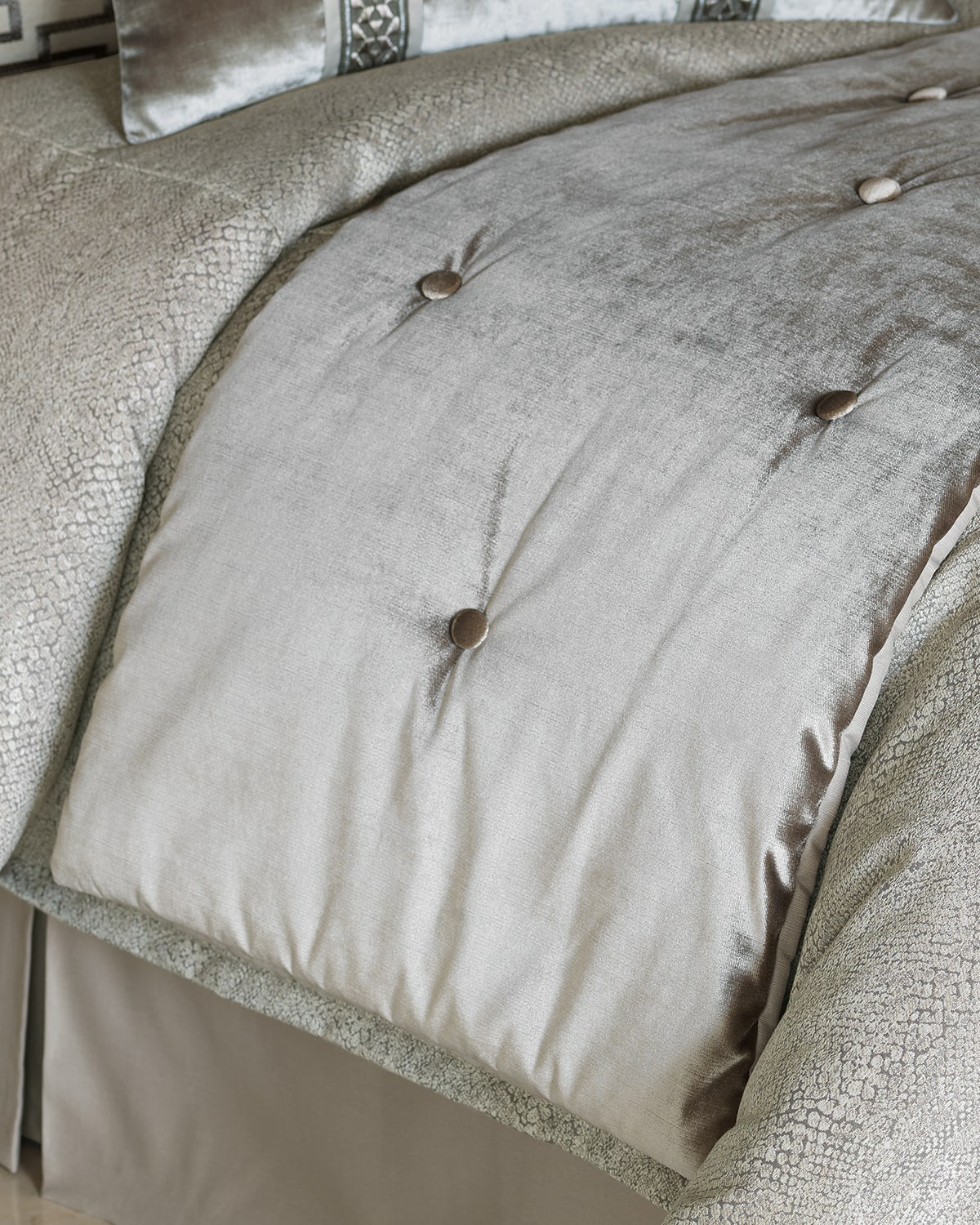 Image Eastern Accents Ezra Bed Scarf, 25" x 90"