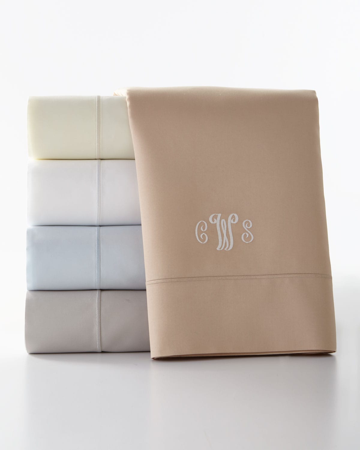 Image Sferra Marcus Standard Solid Pillowcase Pair