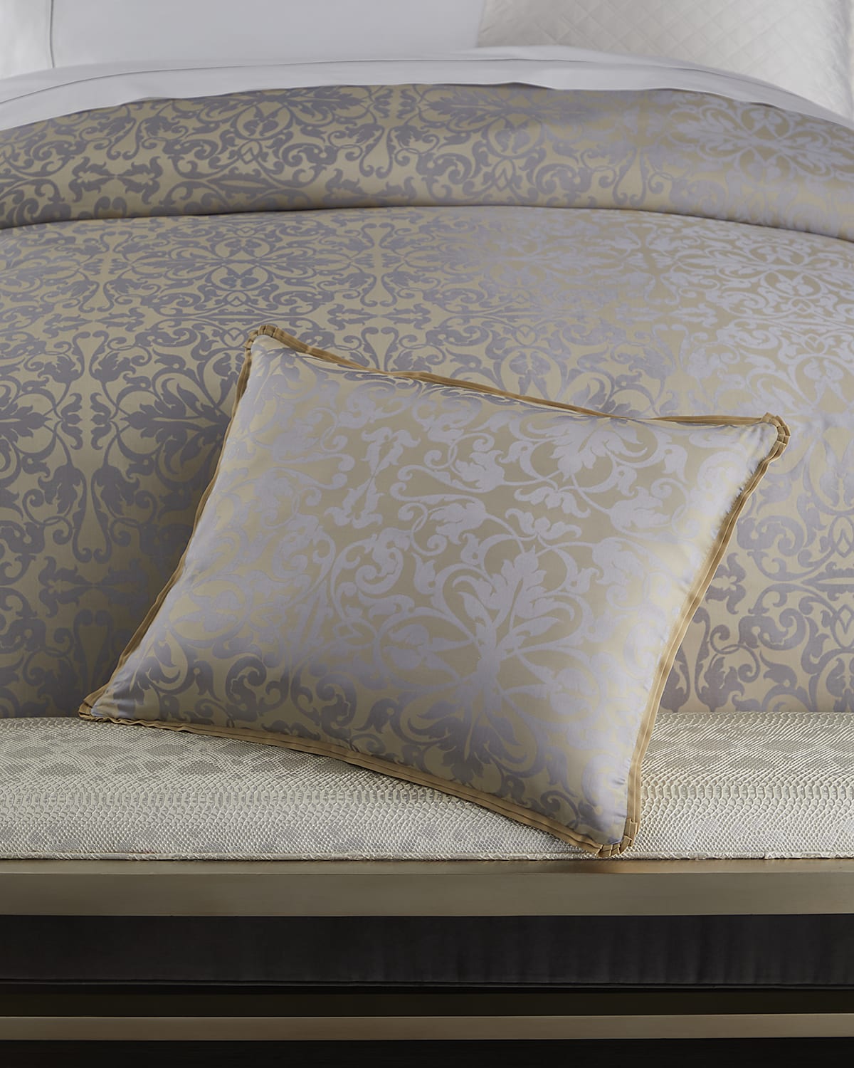 Image Lili Alessandra Jackie King Pillow