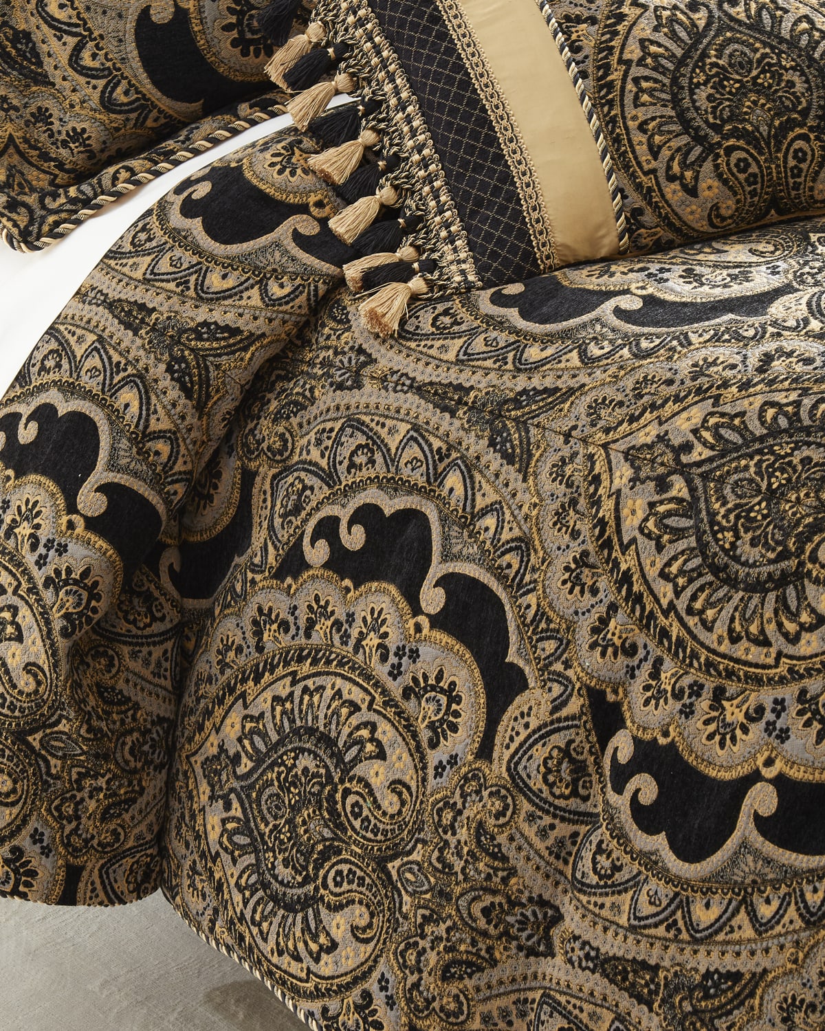 Image Austin Horn Collection Valour 3-Piece King Comforter Set