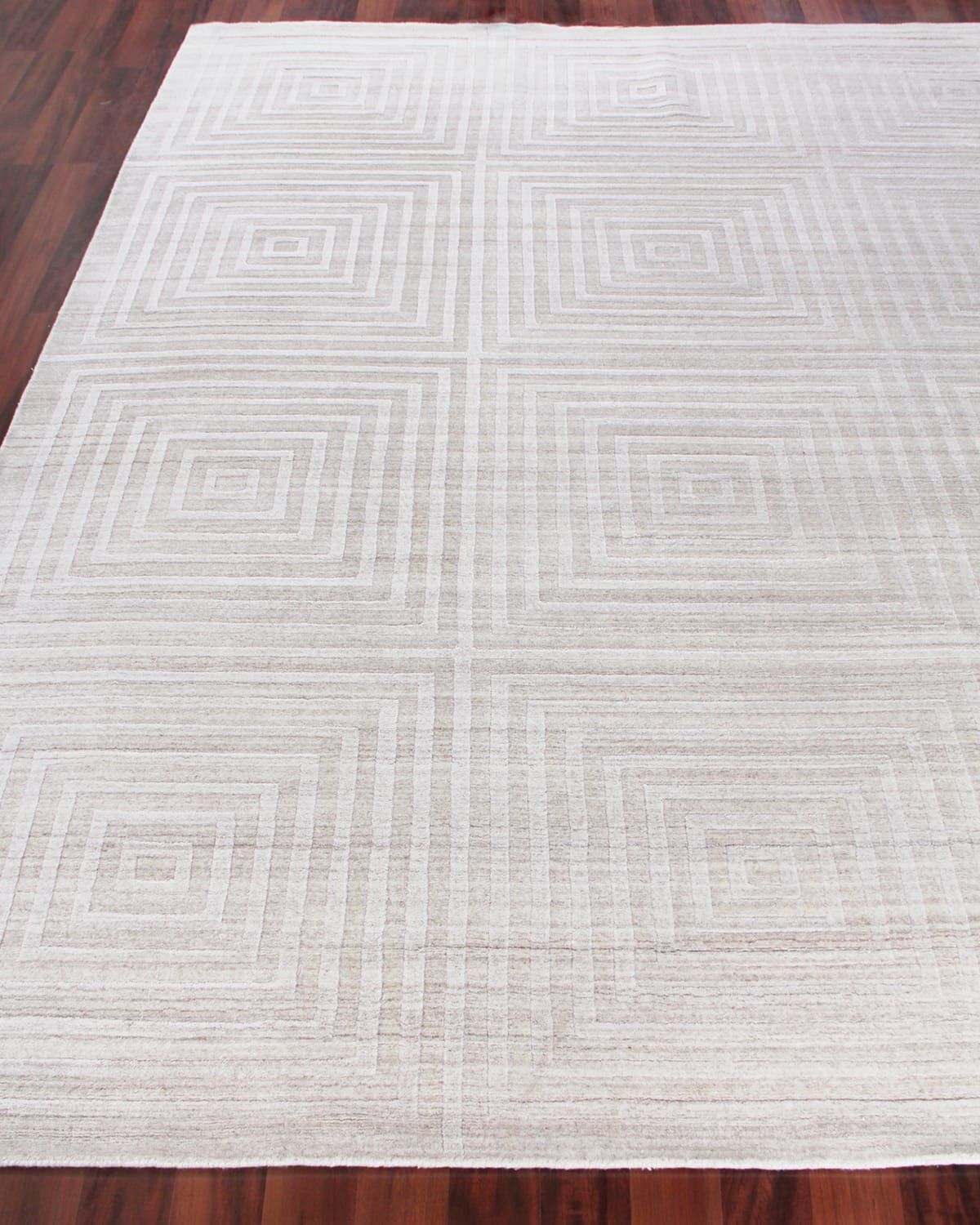 Image Exquisite Rugs Portlyn Hand-Loomed Rug, 8' x 10'