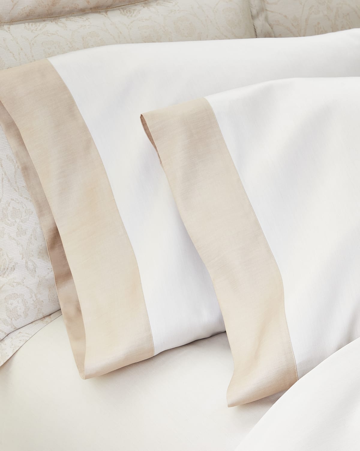 Image Sferra Larro King Pillowcase Pair