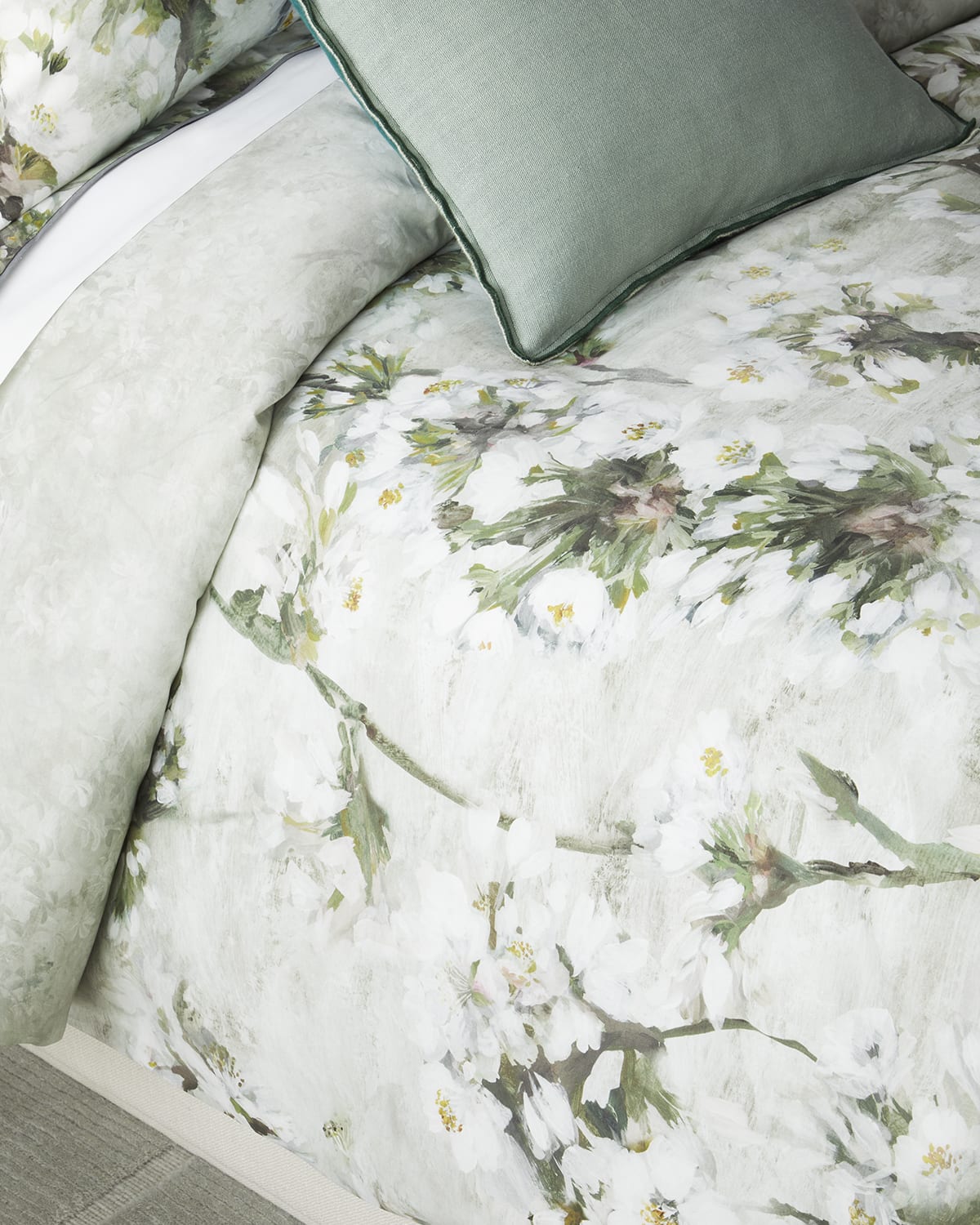 Image Designers Guild Assam Blossom Dove Duvet, King