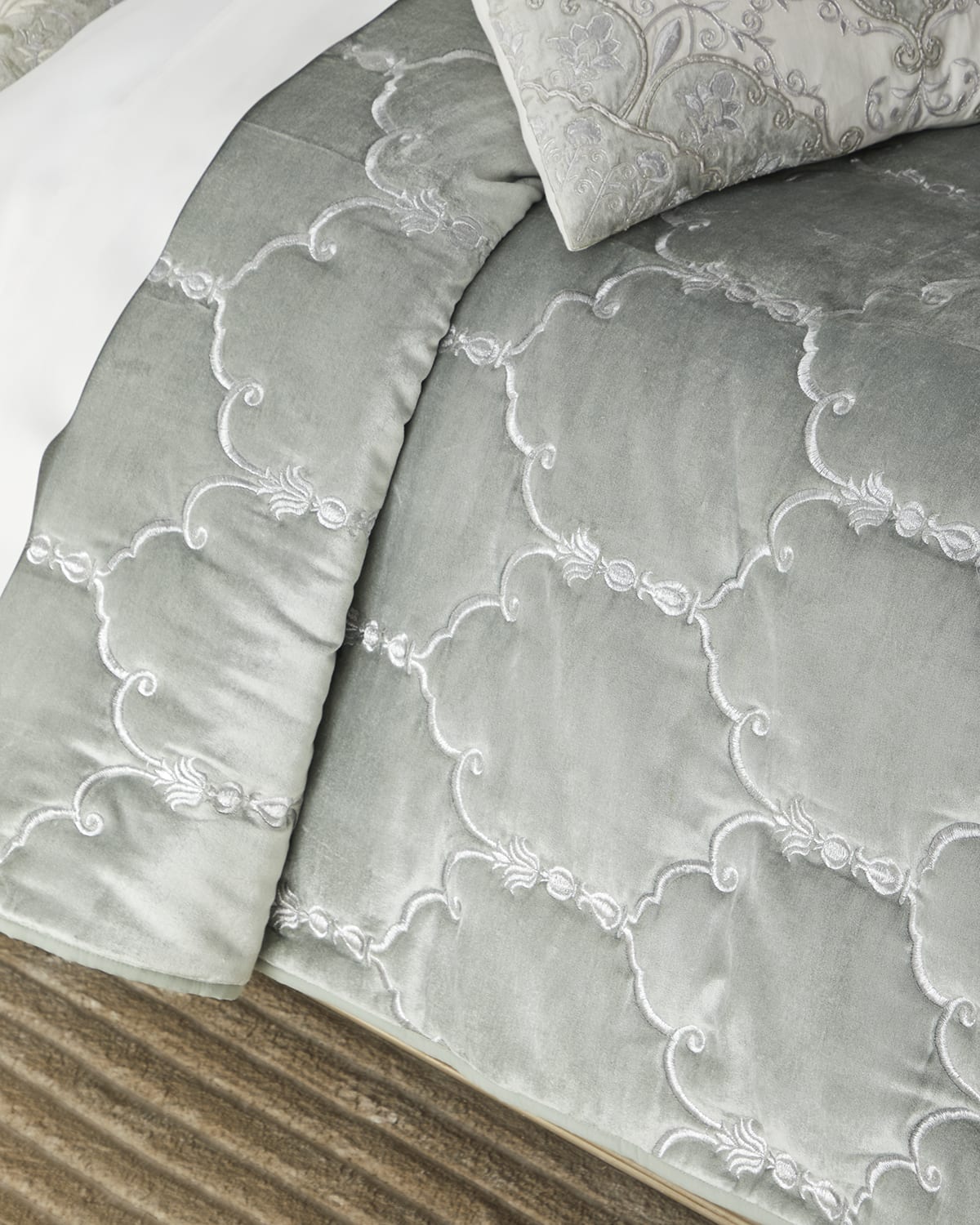 Image Callisto Home Montfort Metal Quilt, King