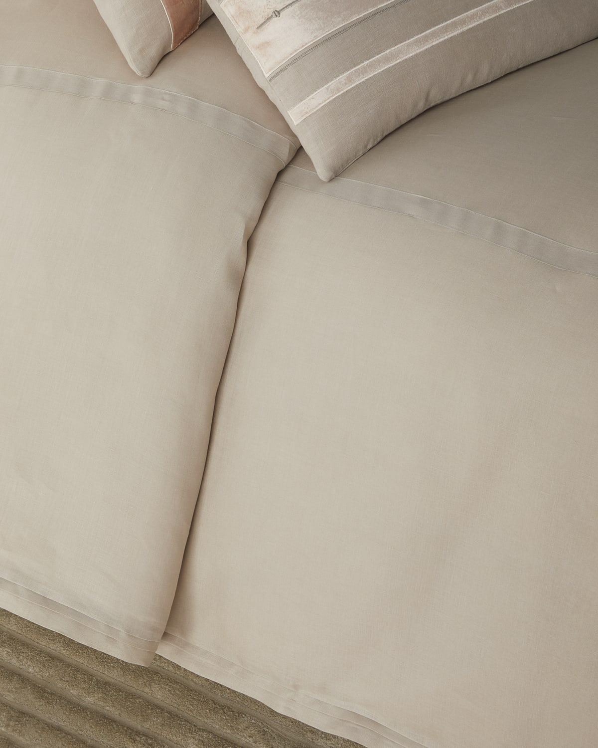 Image Lili Alessandra Bloom Queen Double Flange Duvet Cover