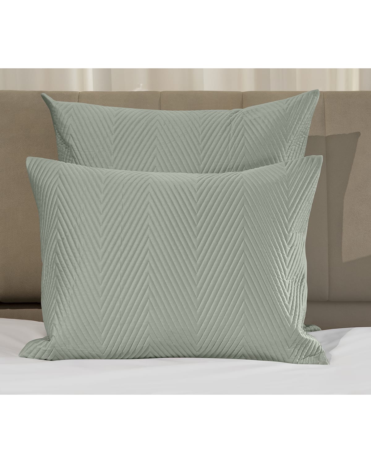 Image Signoria Firenze Letizia Knife Edge Quilted Sham