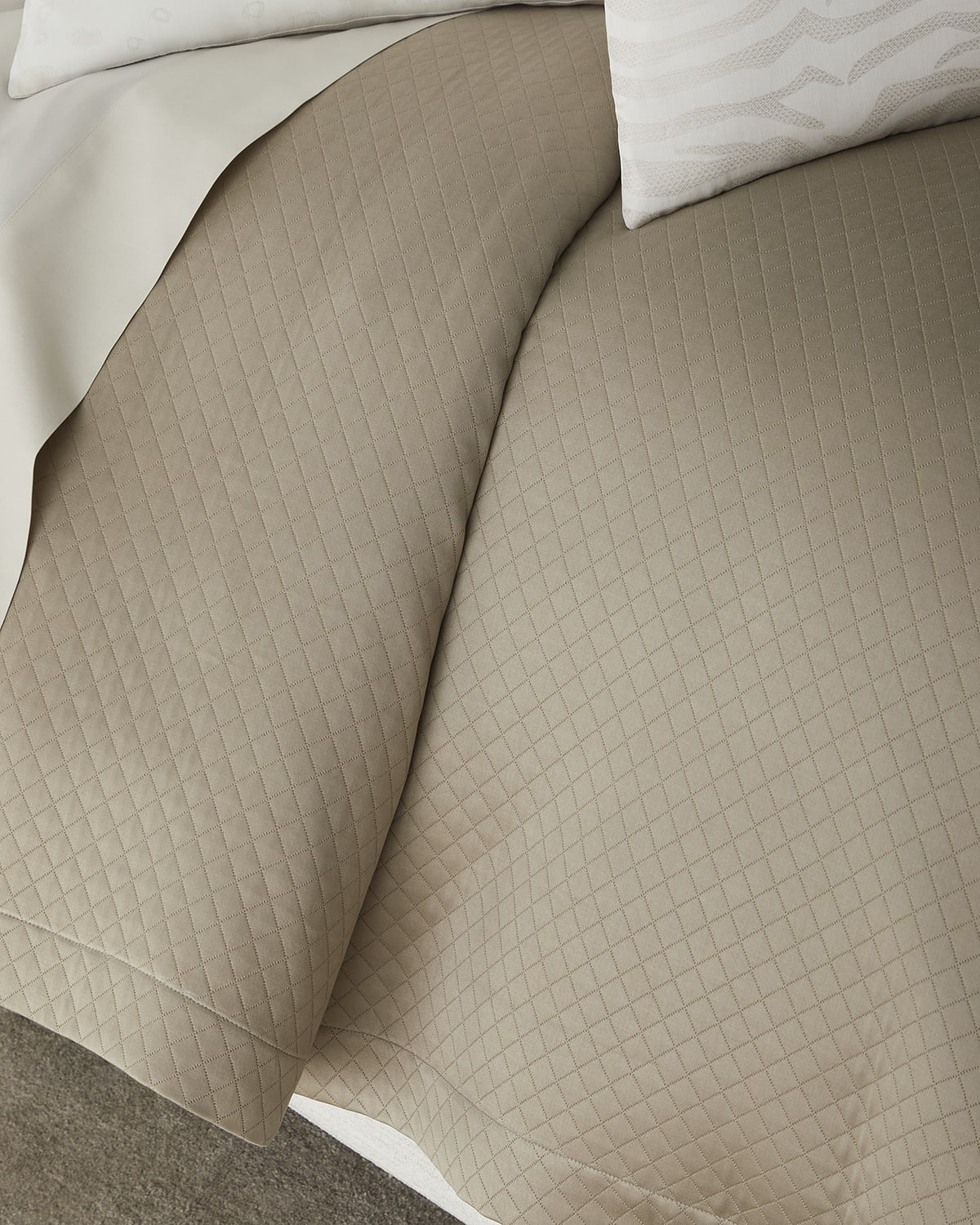 Image Sferra Bari Full/Queen Coverlet