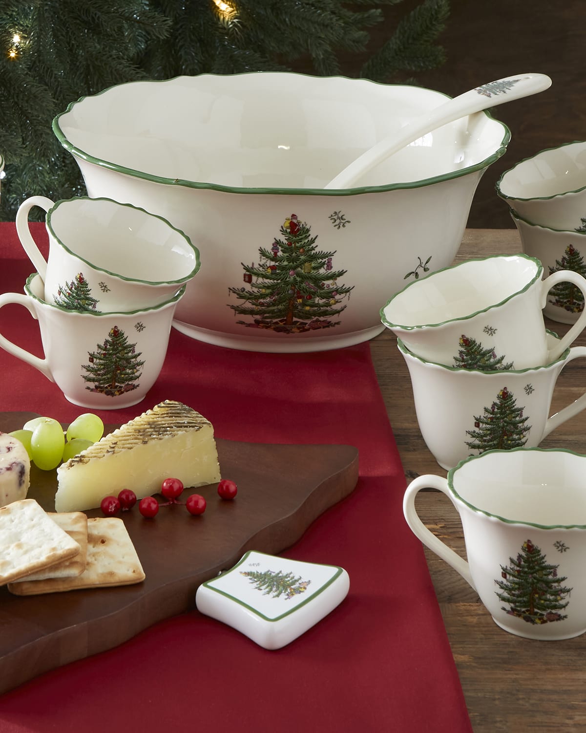 Image Spode Christmas Tree 10-Piece Punch Bowl Set