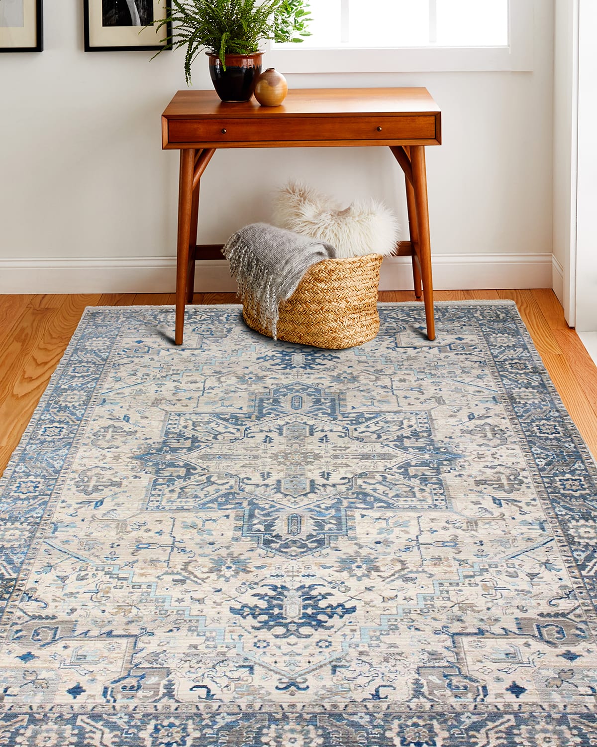 Image Carlotta Power-Loomed Rug, 8' x 10'