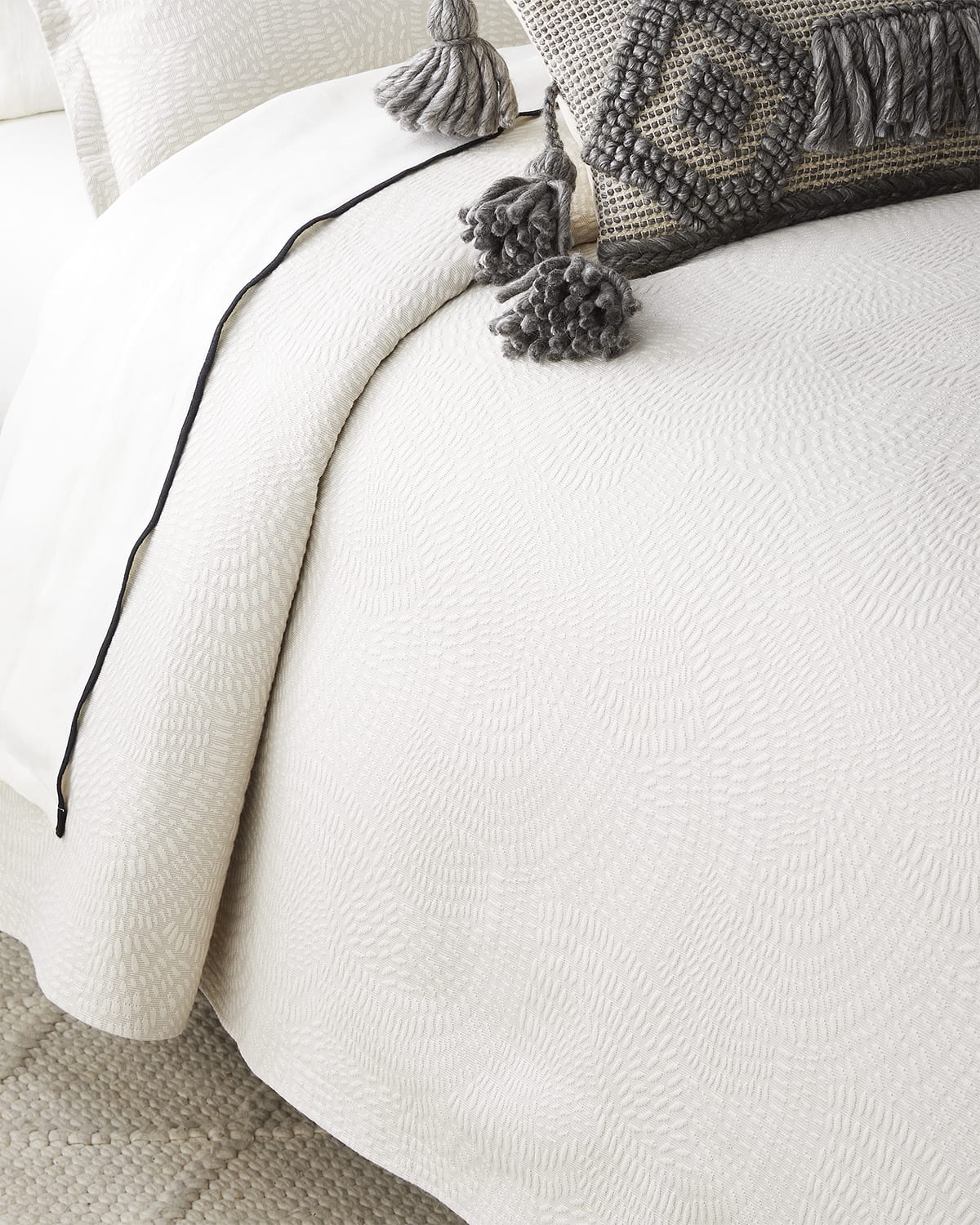 Image Amity Home Rio Matelasse Coverlet, Queen