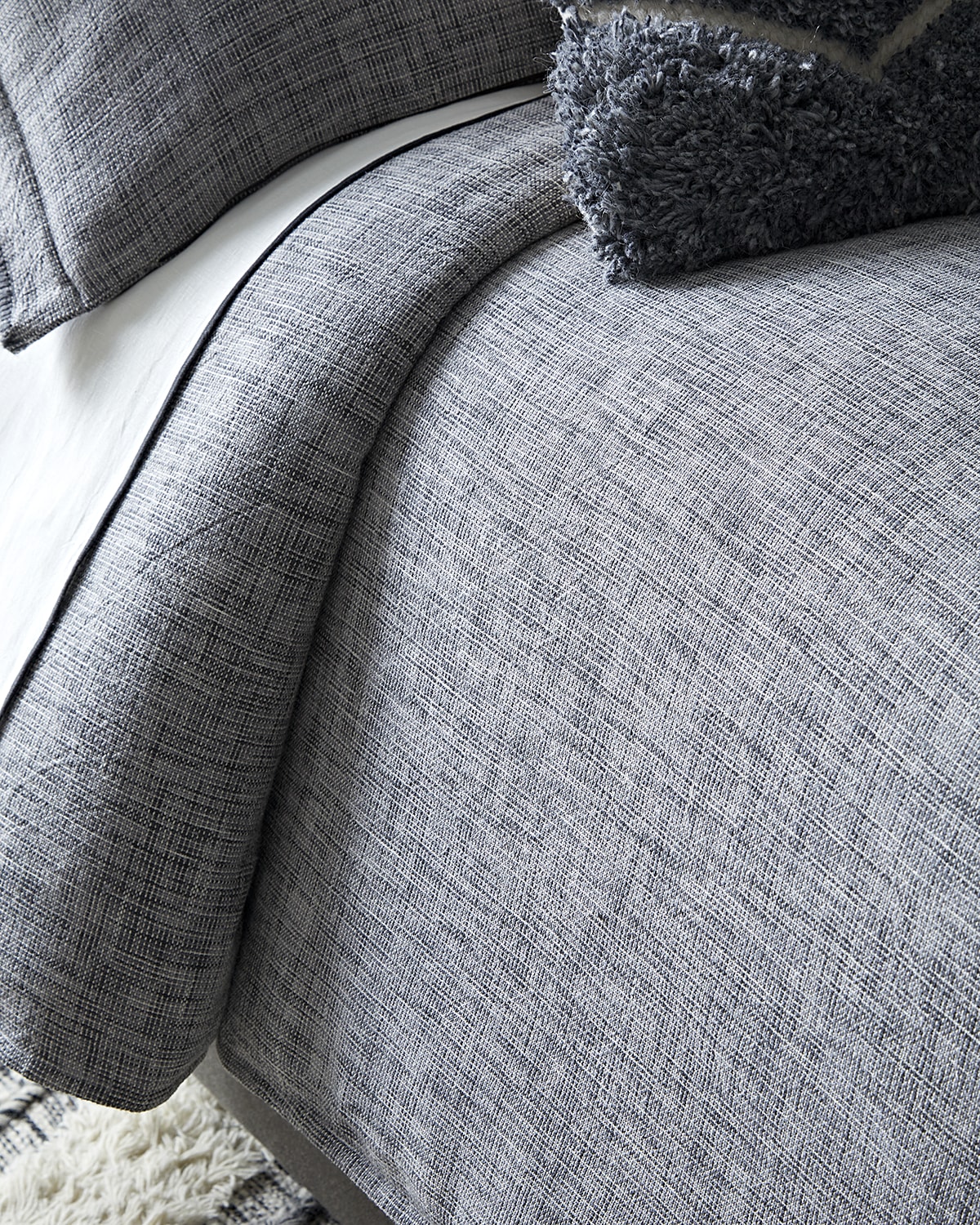 Image Amity Home Drew Duvet, King