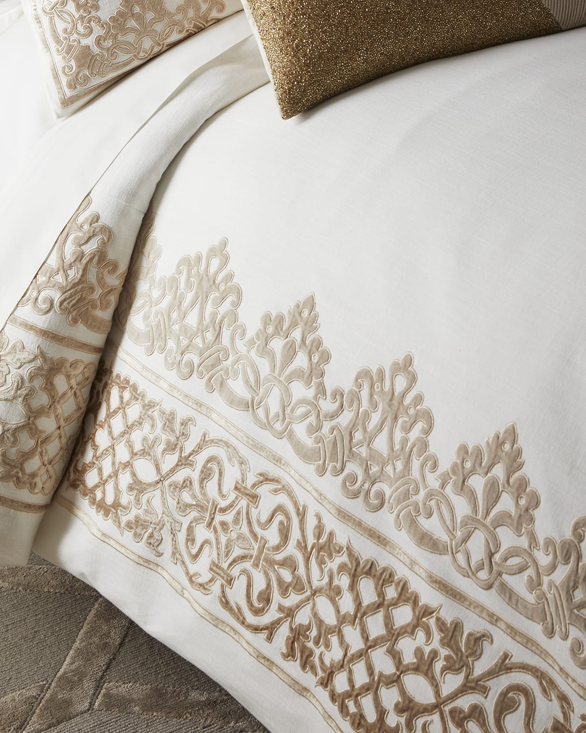 Image Callisto Home Larrisa Duvet, King
