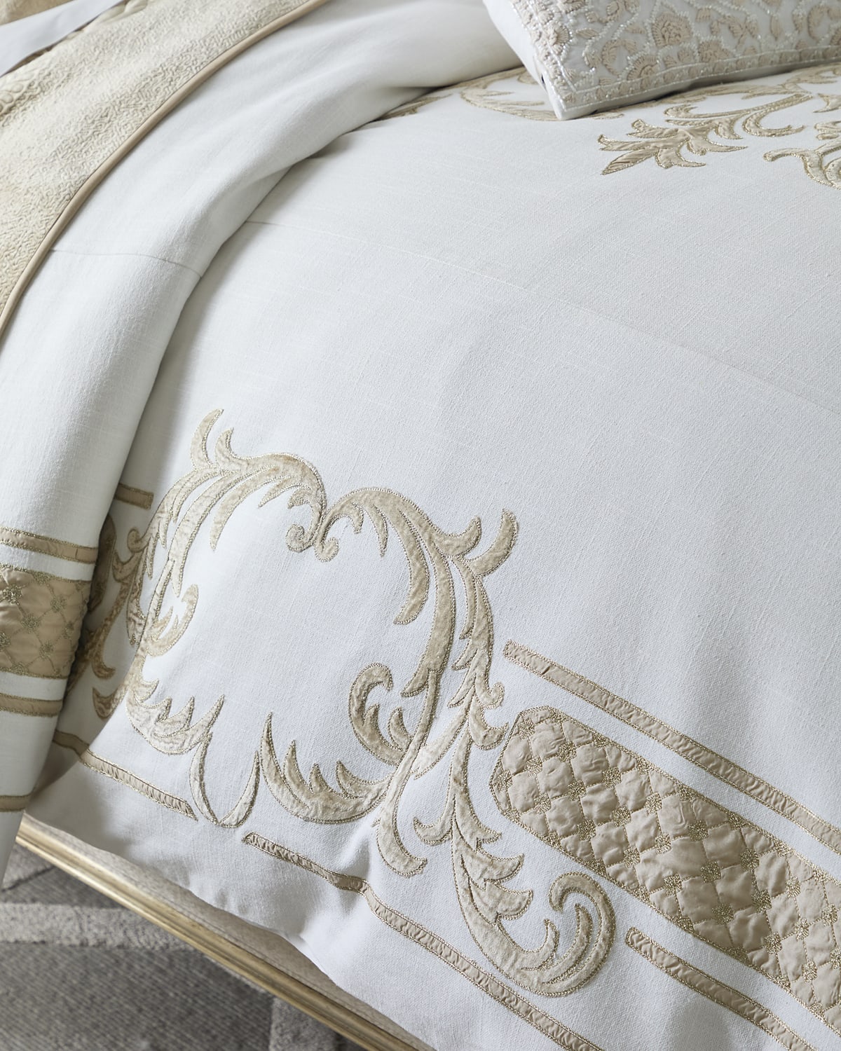 Image Callisto Home Nesher 3-Piece King Duvet Set