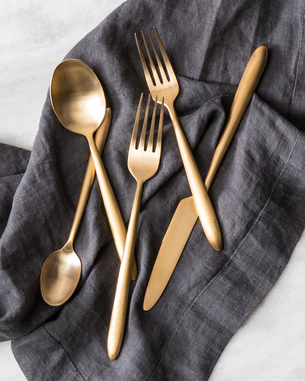 Royal Cutlery Set - Set of 20 Pcs - Matte Gold & Black