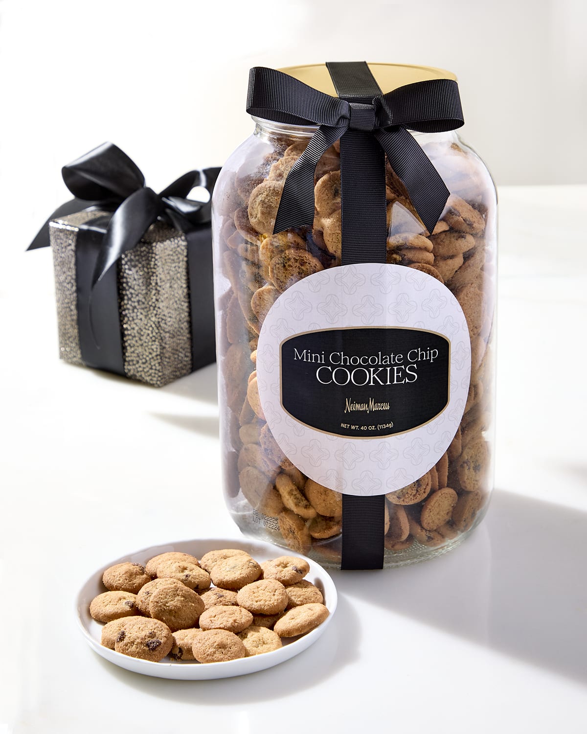 Neiman Marcus NM Chocolate Chip Cookies | Horchow