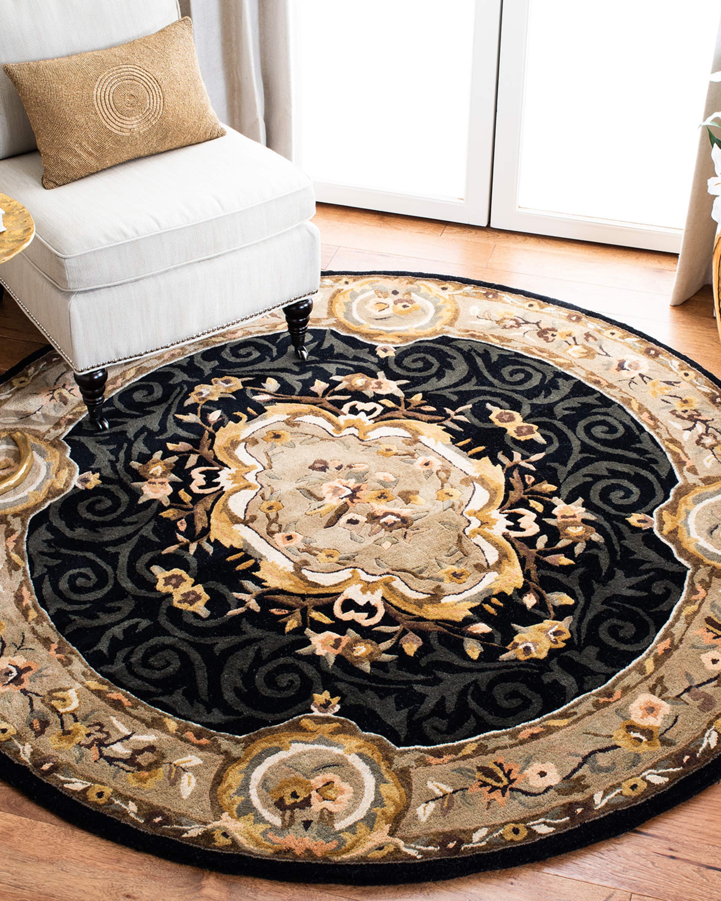 Safavieh Aubusson Night Rug, 6' Round