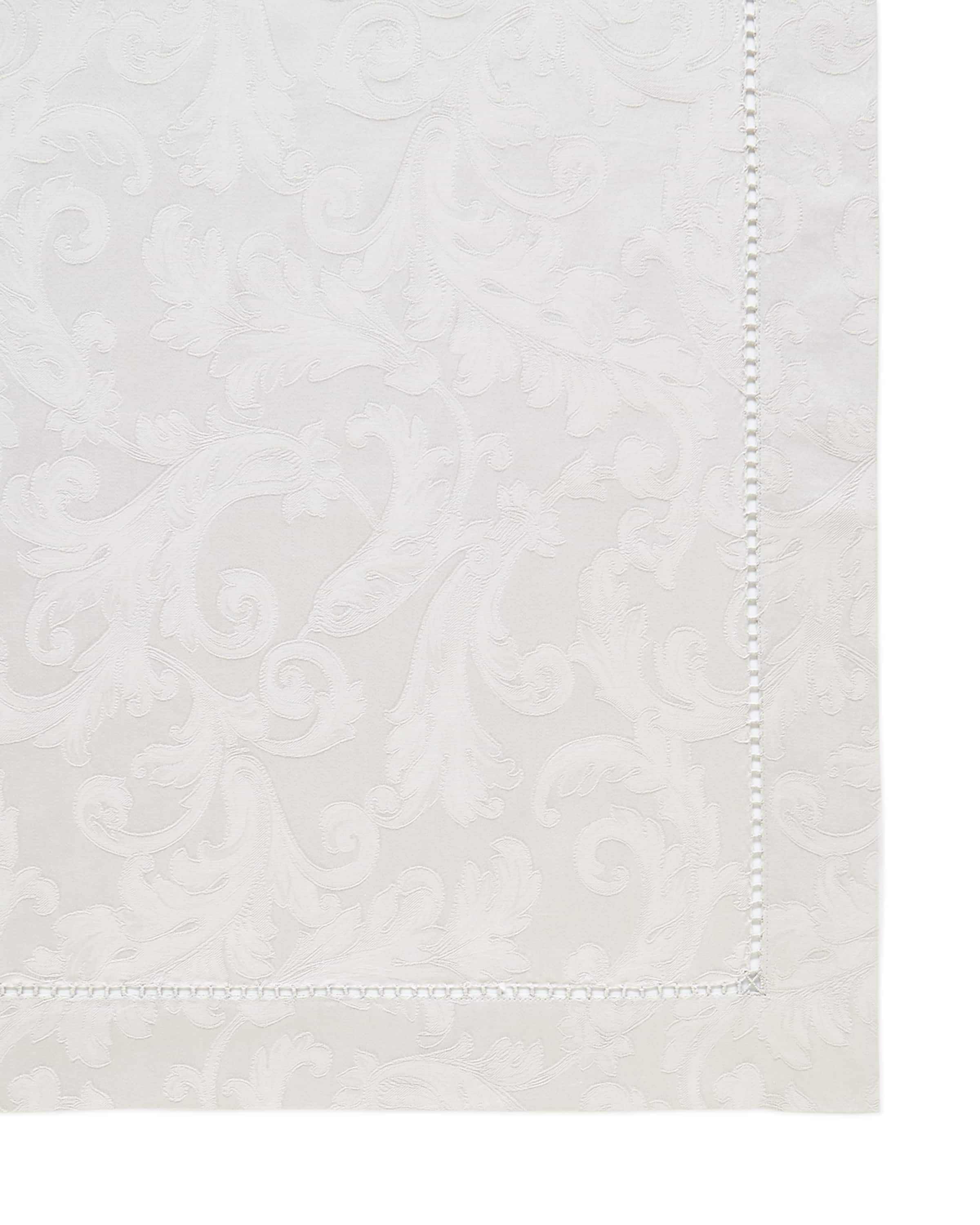 Sferra Plume Jacquard 70" x 144" Tablecloth