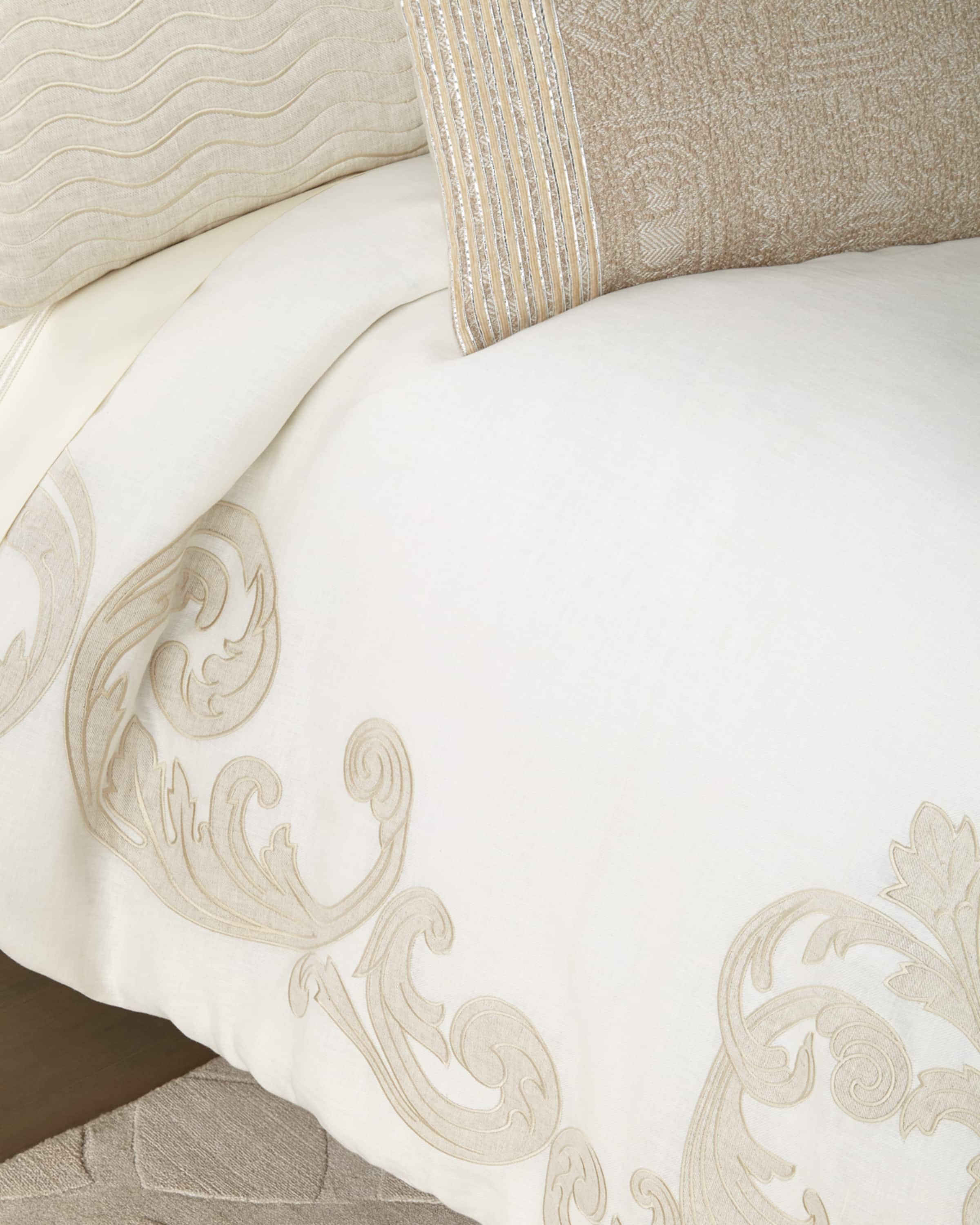 Callisto Home Carriage Cartouche Duvet, King