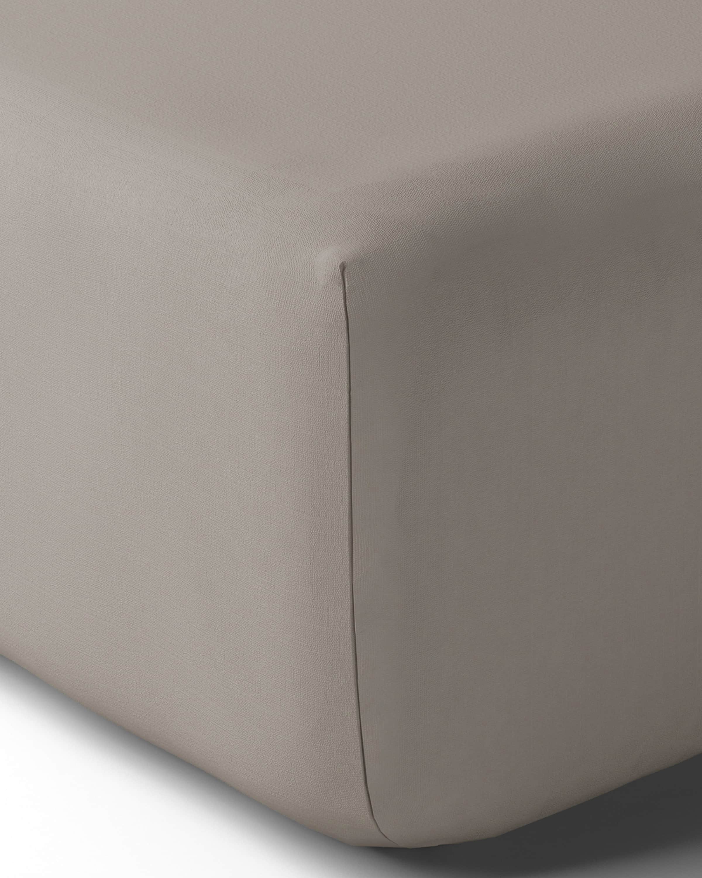 Anne de Solene Vexin 200 Thread-Count Fitted Sheet