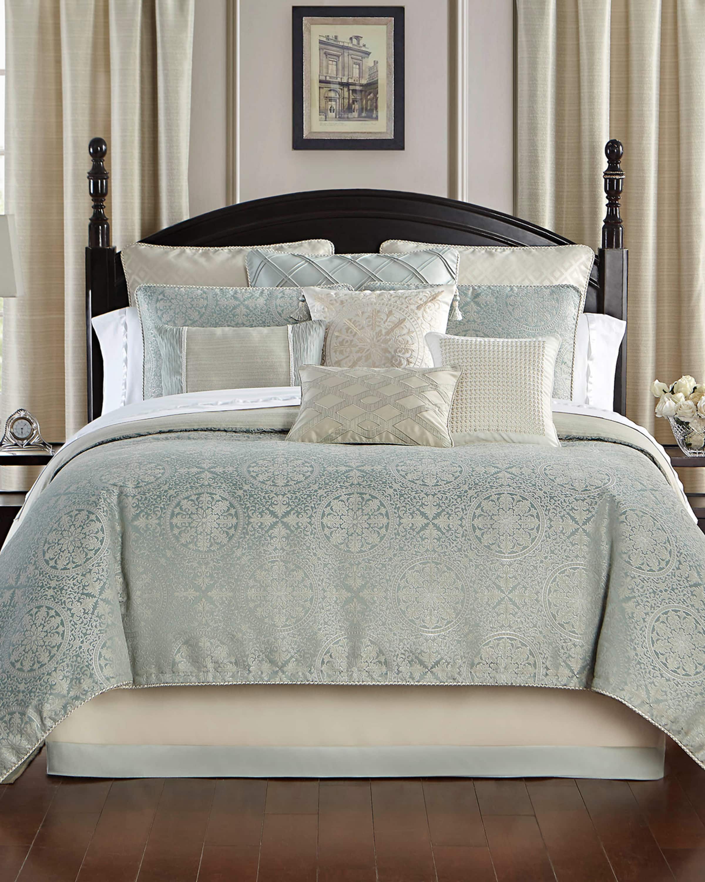 Waterford Daphne Reversible 4-Piece King Comforter Set