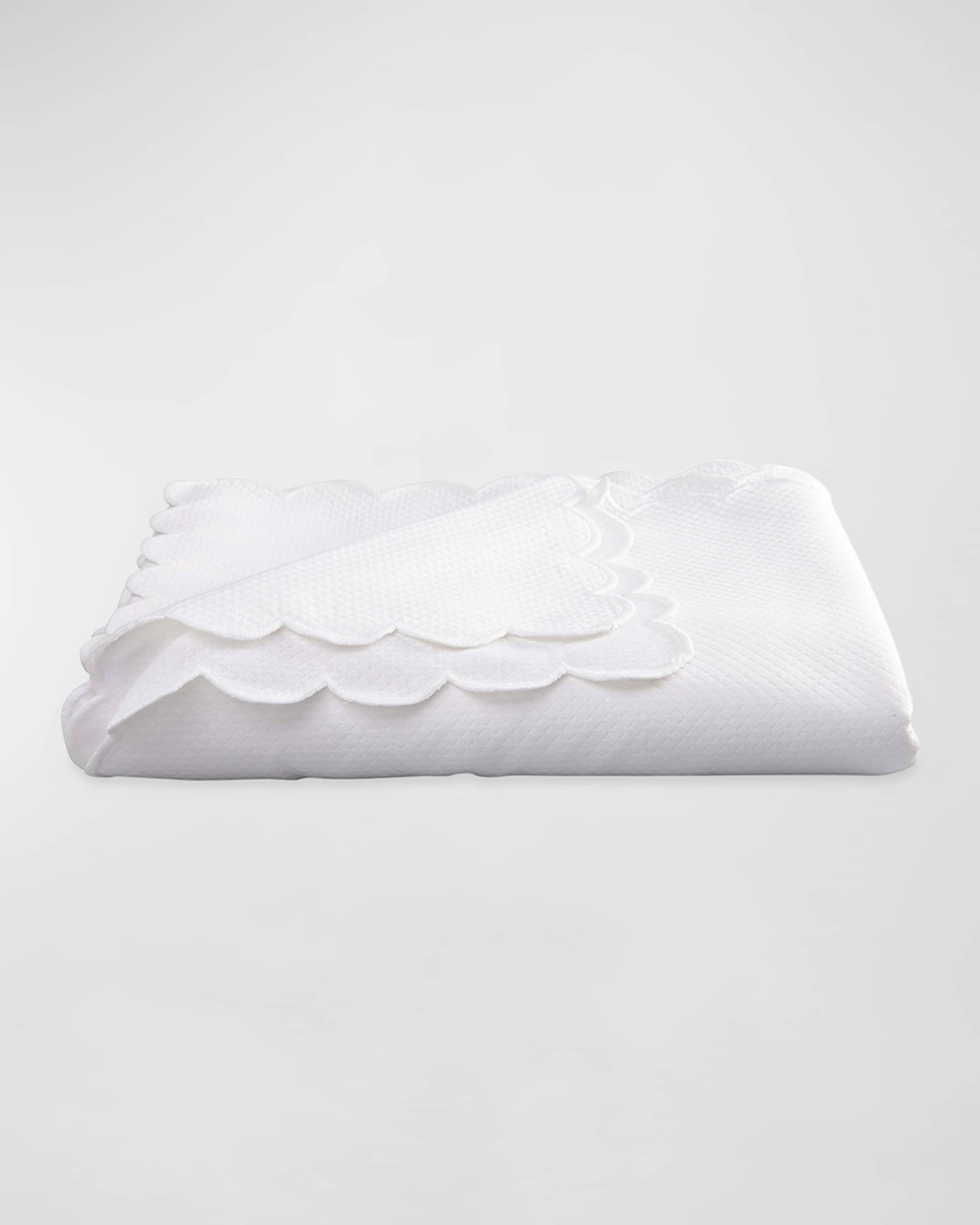 Matouk Savannah Gardens Tablecloth, 68" x 108"