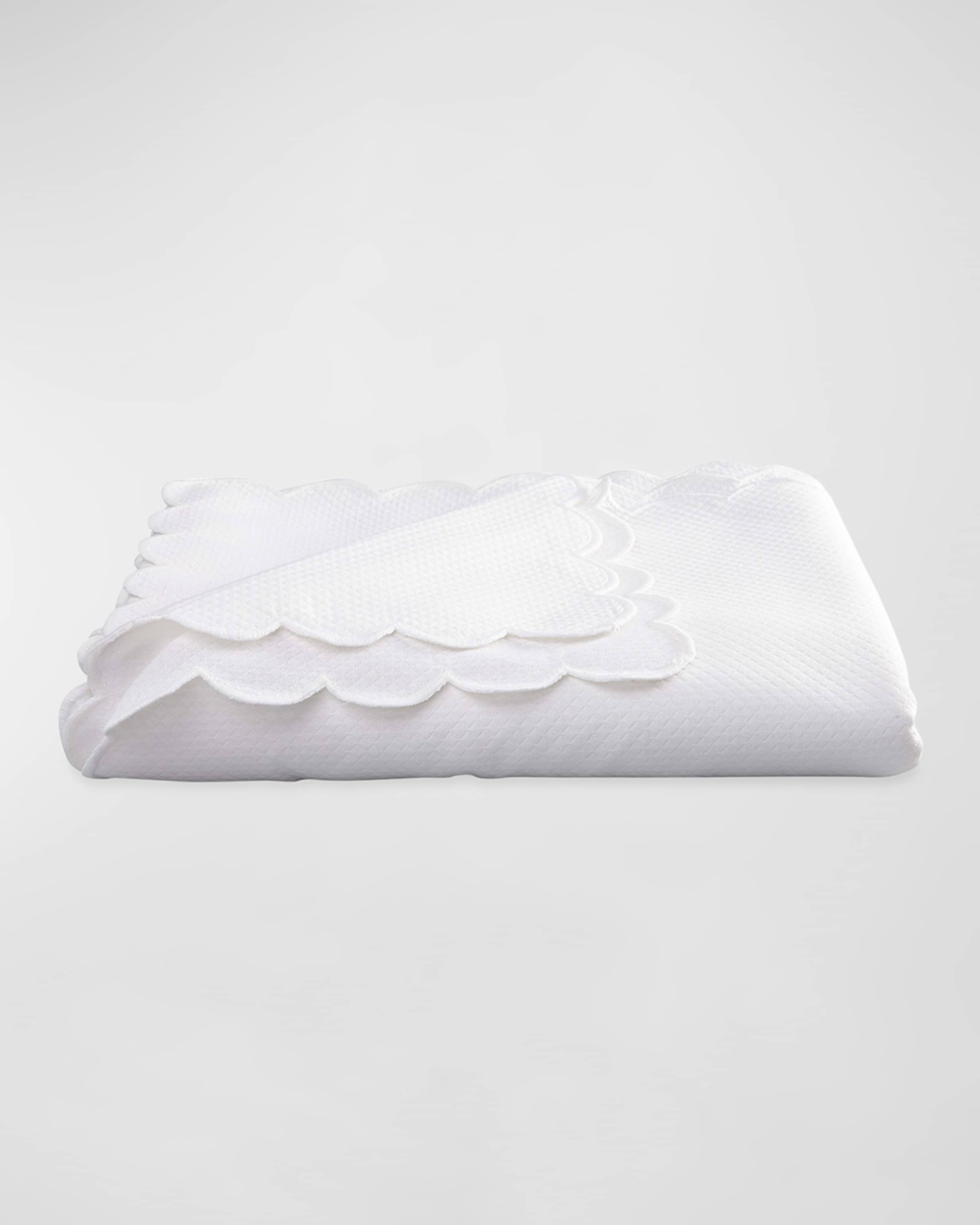 Matouk Savannah Gardens Tablecloth, 68" x 144"