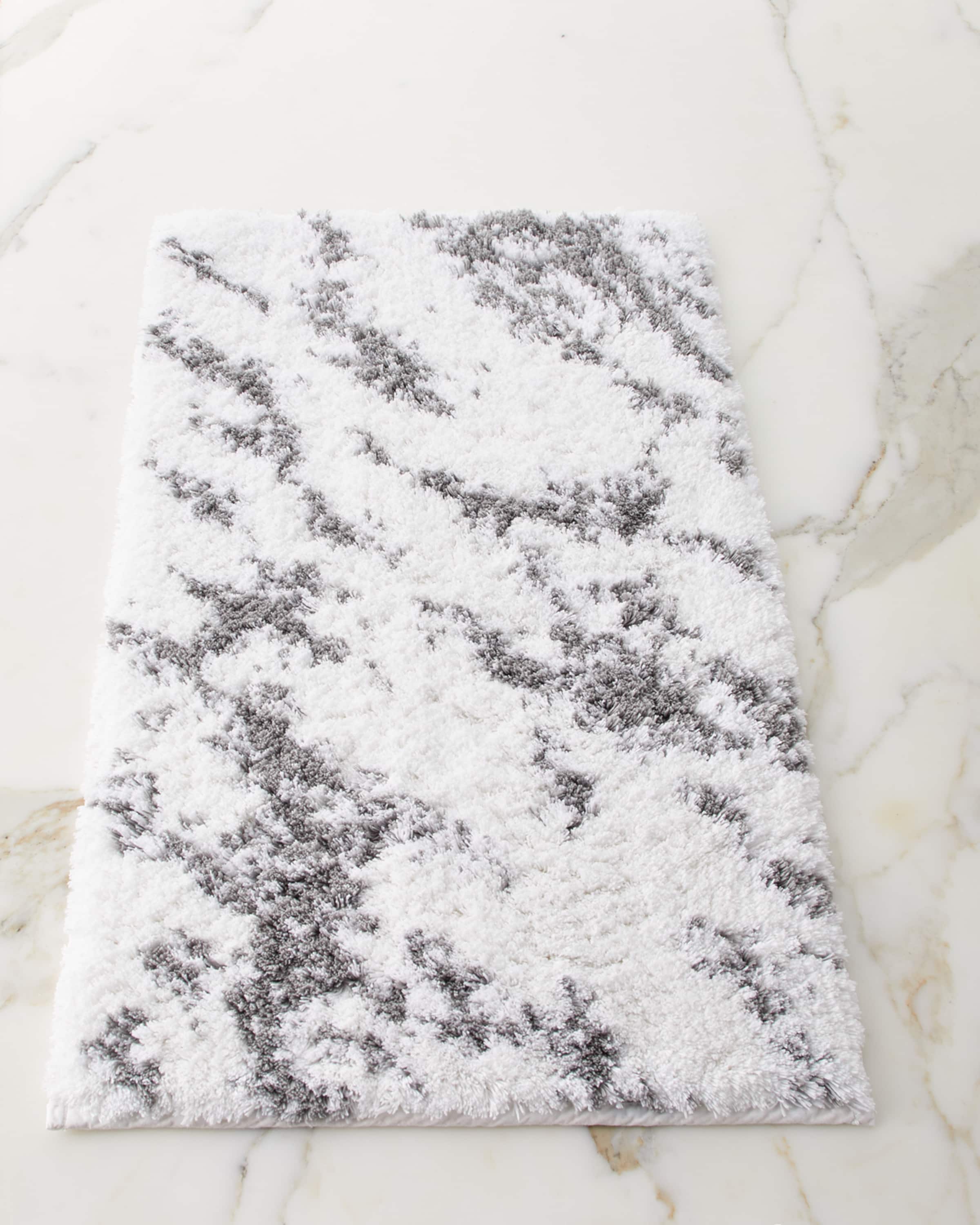 Graccioza Mabel Bath Rug, 20" x 31"