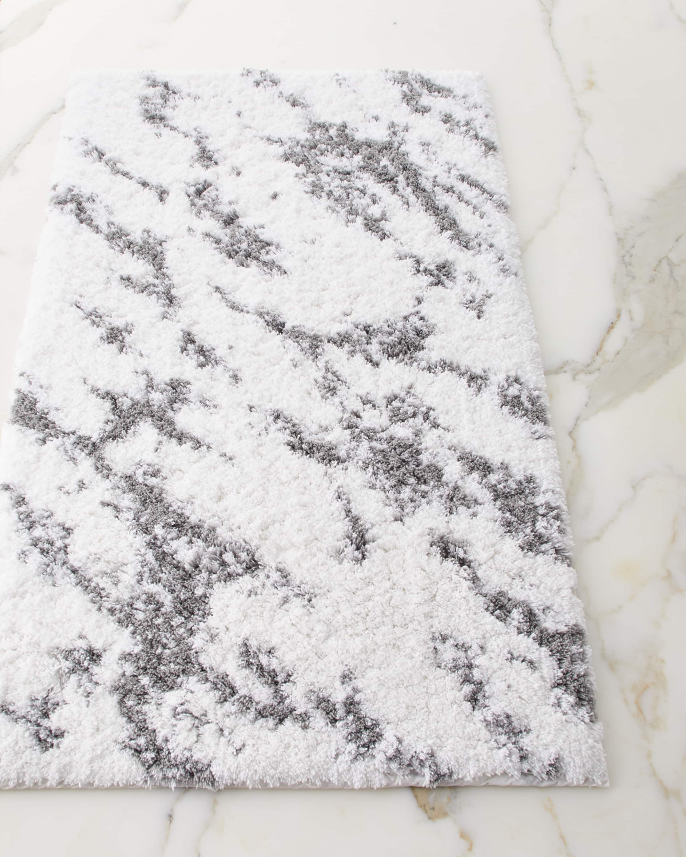 Graccioza Mabel Bath Rug, 24" x 39"