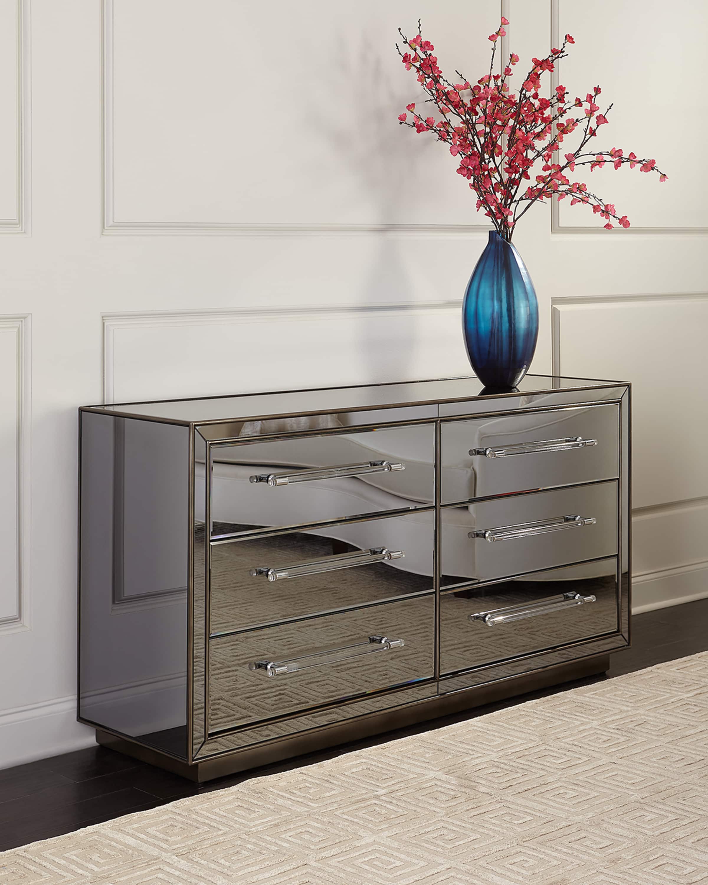 4 drawer mirrored chest of drawers top