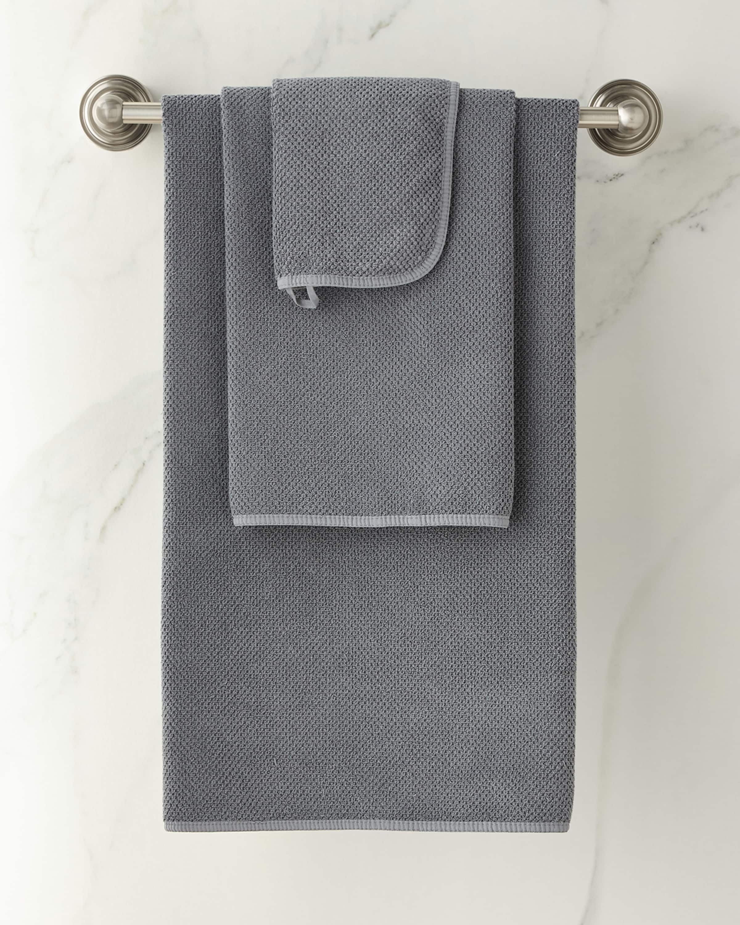 Graccioza Bee Waffle Bath Towel