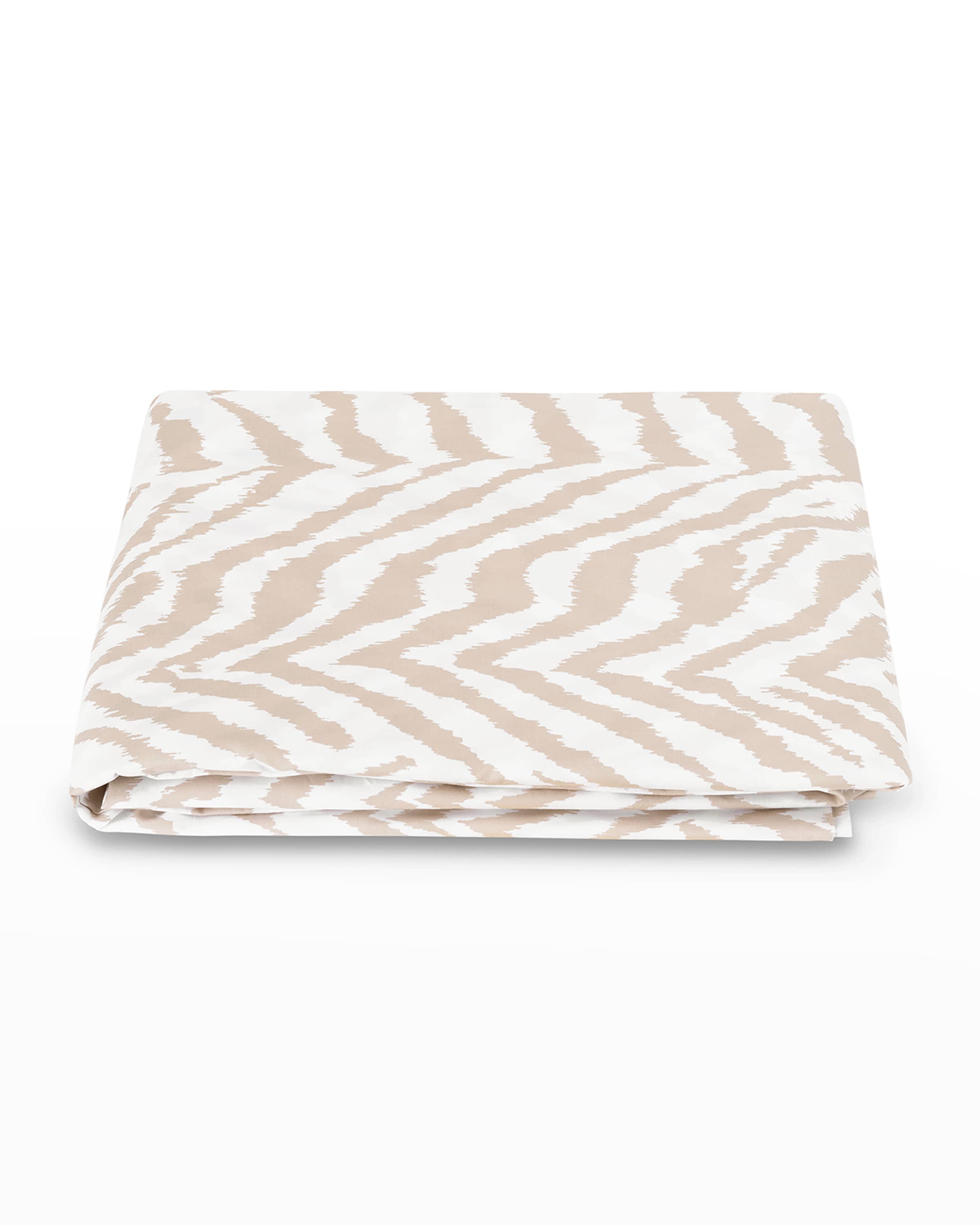 Matouk Schumacher Quincy Fitted Sheet, QUEEN
